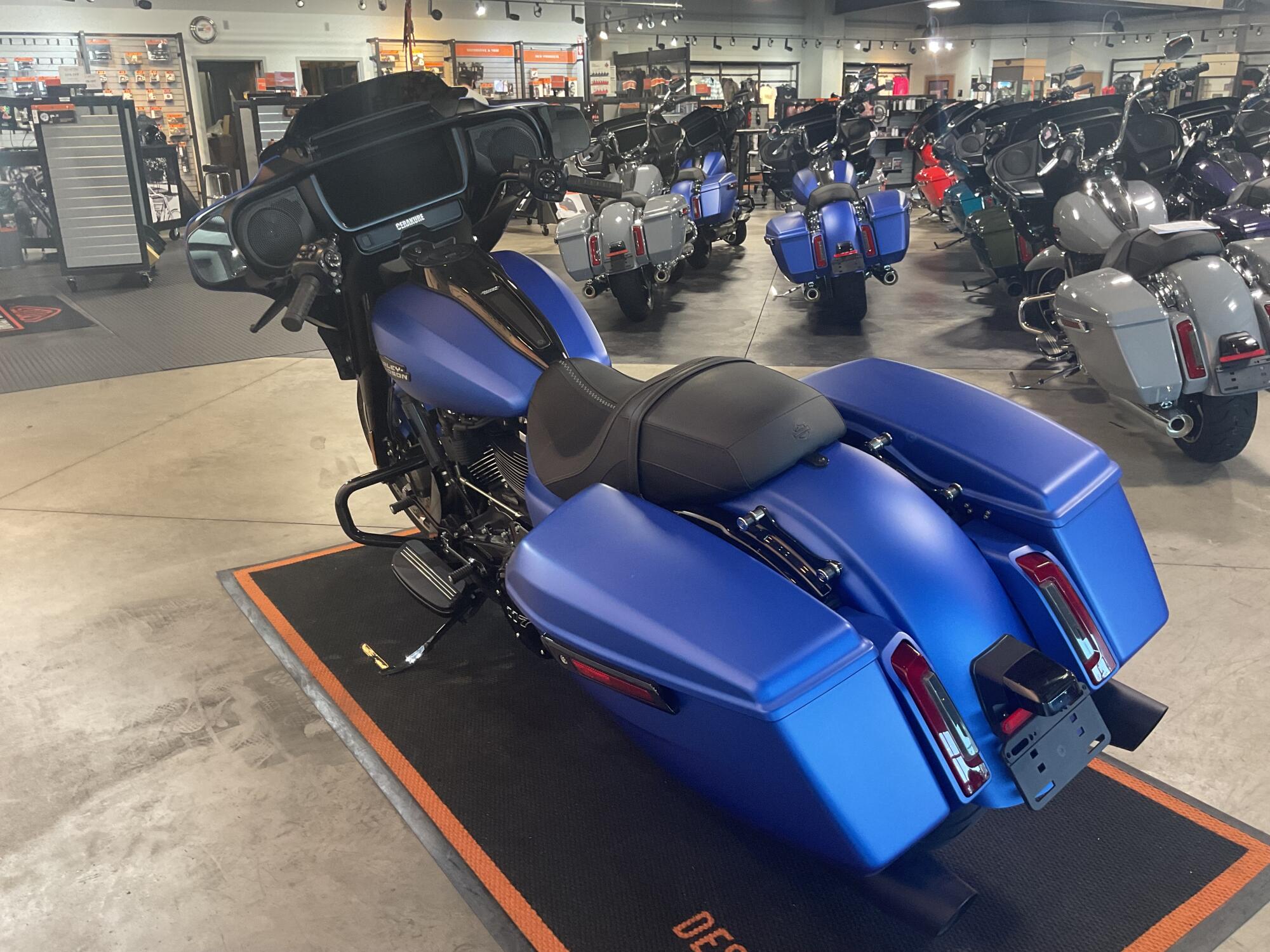 2026 Harley-Davidson® Street Glide® FLHX, photo 4