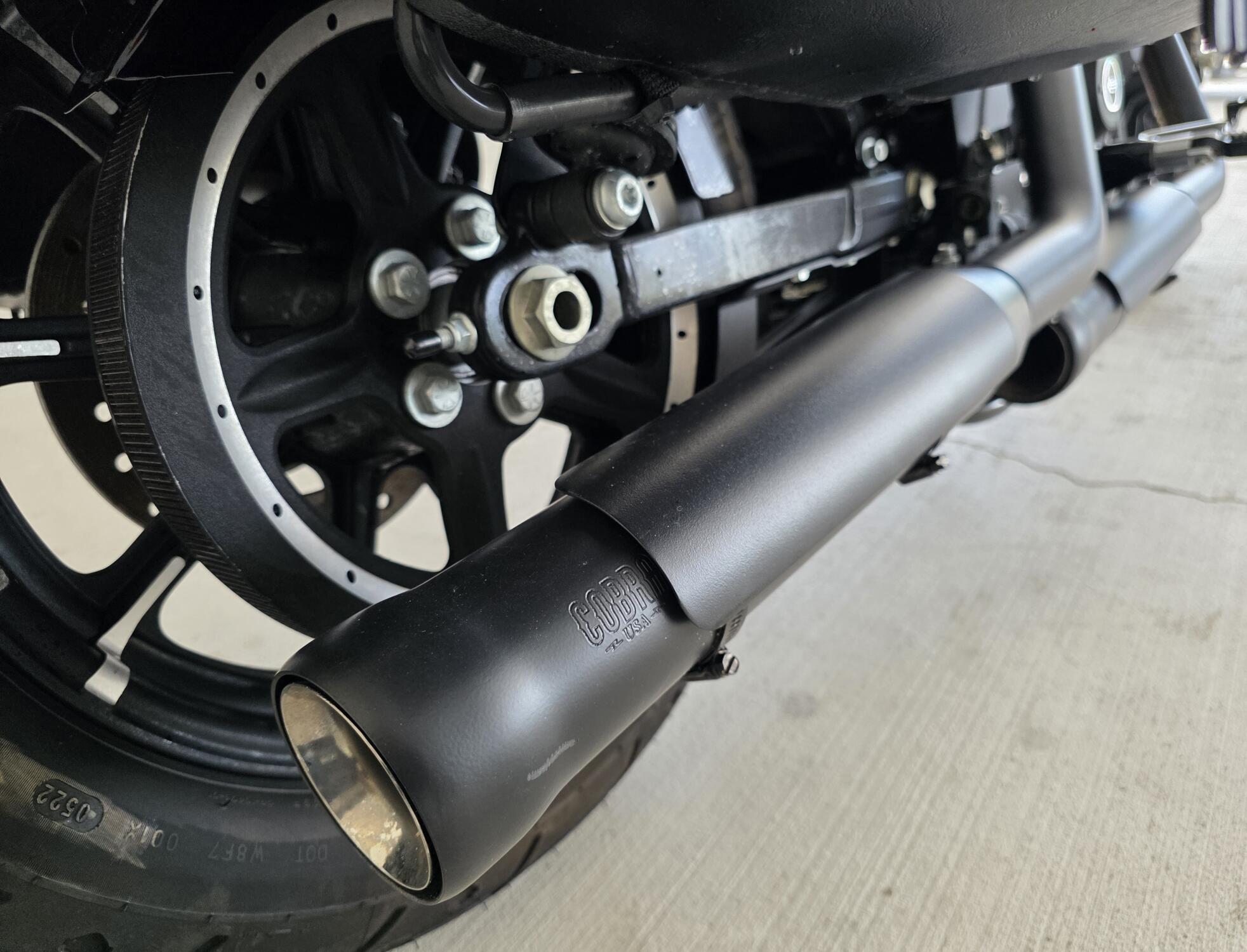 2022 Harley-Davidson® Iron 883™ Gunship Gray, photo 11