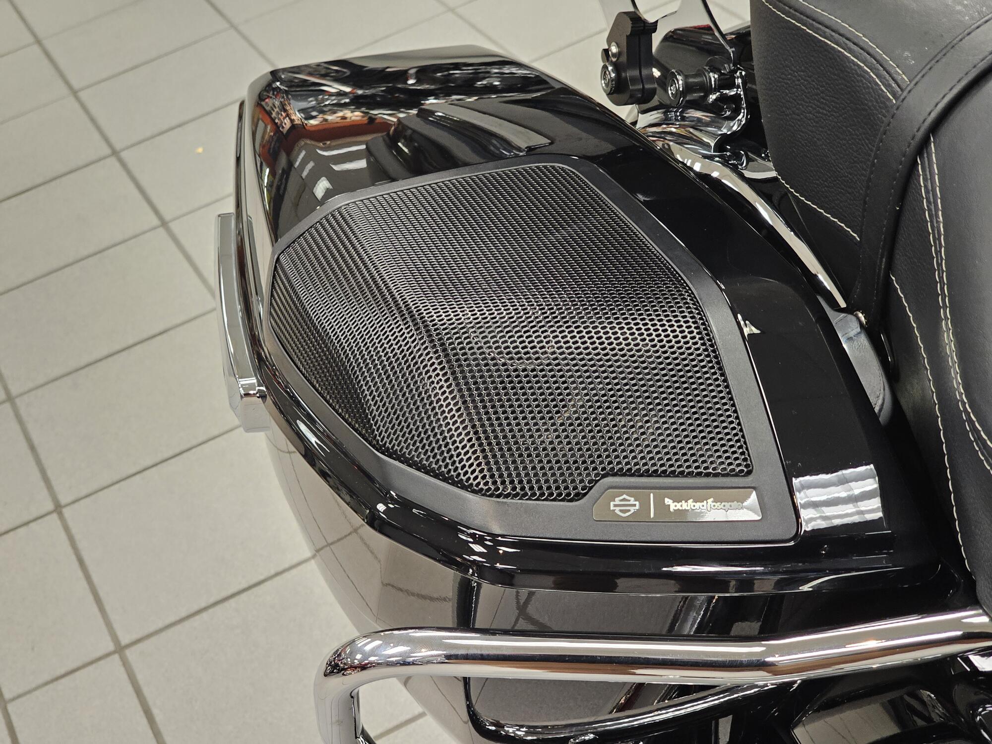FLHX 2024 Street Glide®, photo 19