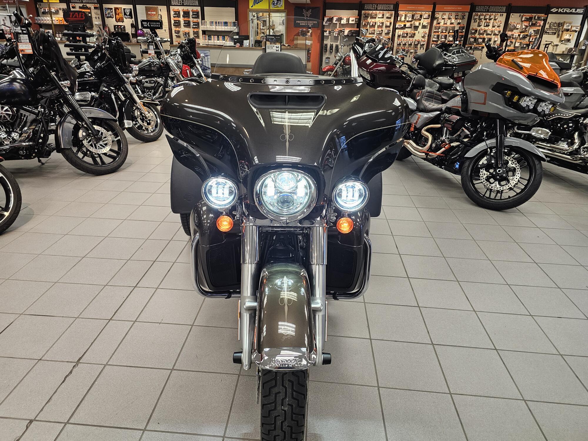 FLHTCUTG 2020 Tri Glide® Ultra, photo 25