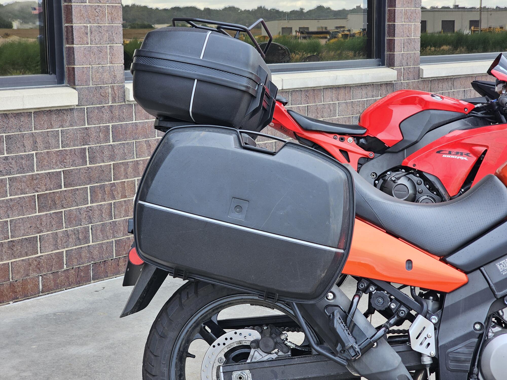 DL650AK9 2009 V-Strom 650 ABS, photo 13