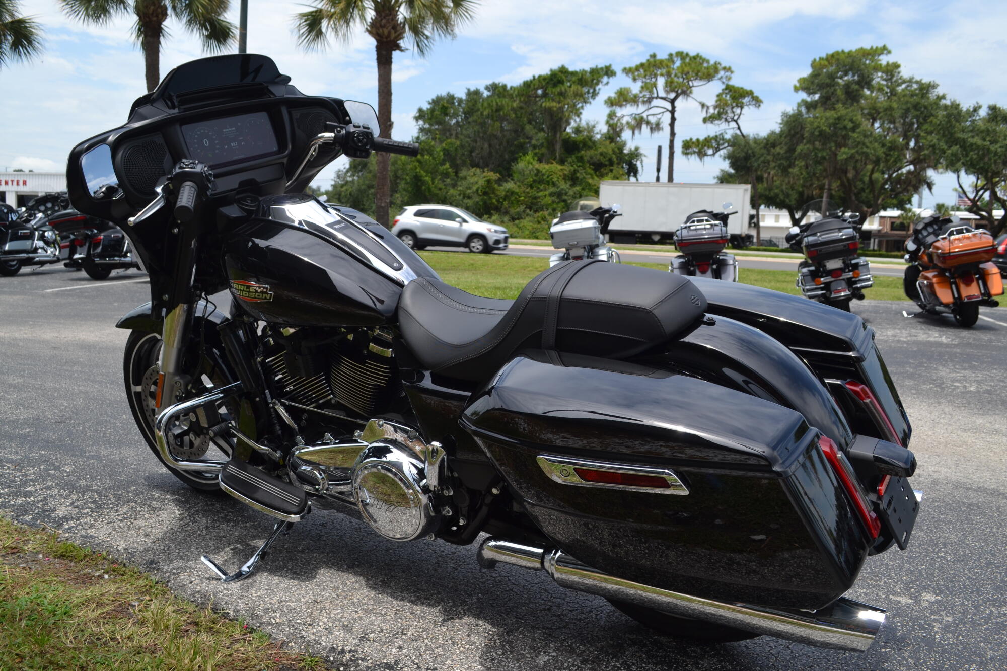 2025 Harley-Davidson® Street Glide® - FLHX, photo 13