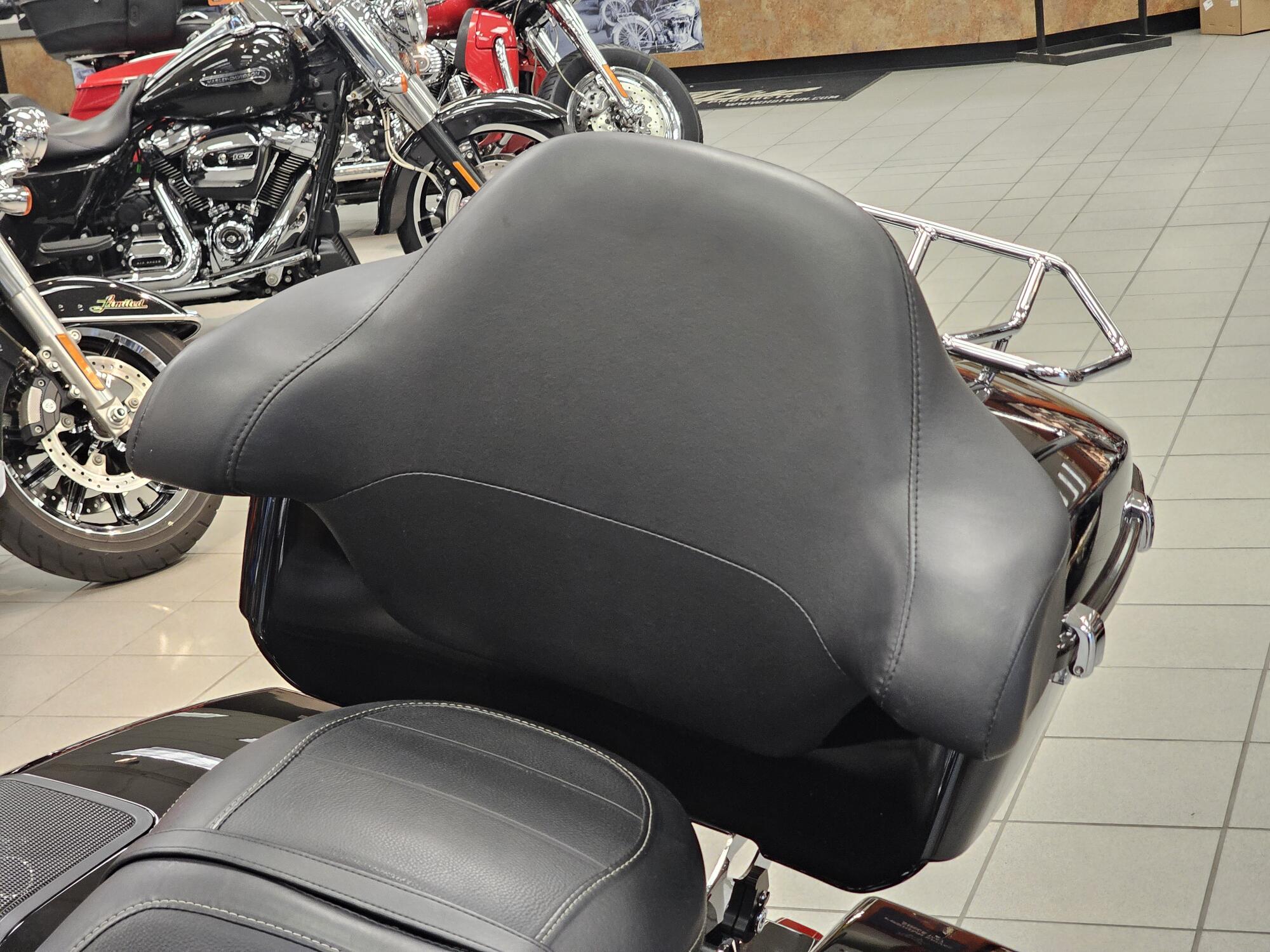 FLHX 2024 Street Glide®, photo 37