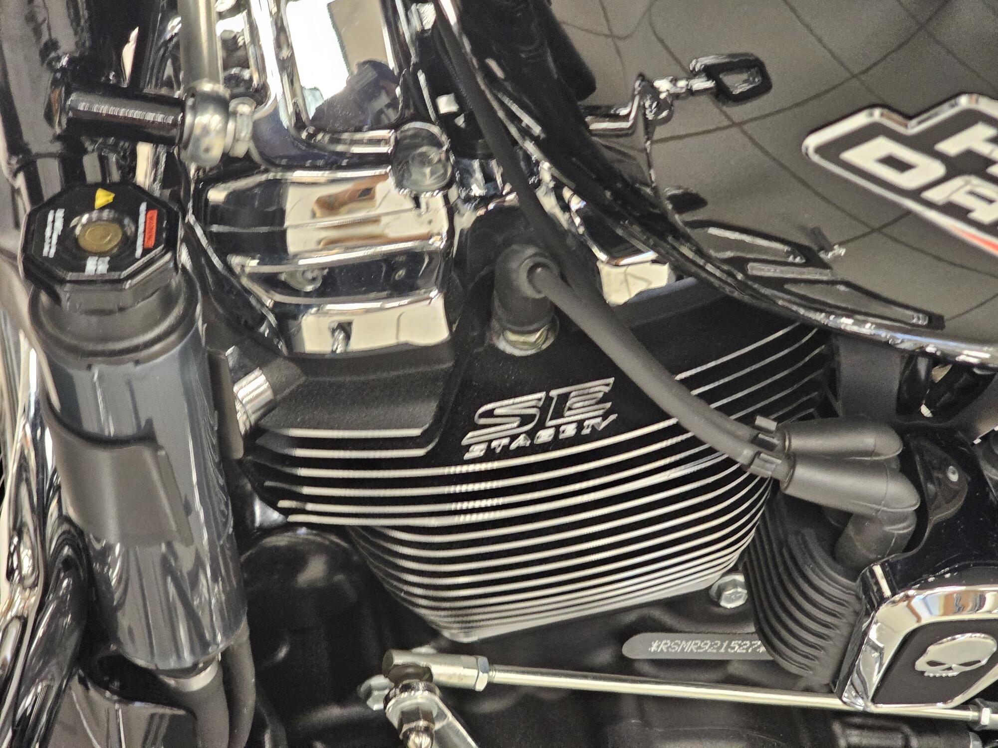 FLHX 2024 Street Glide®, photo 33