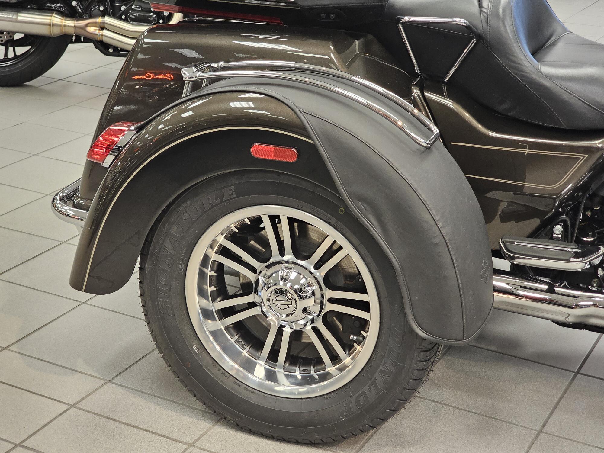 FLHTCUTG 2020 Tri Glide® Ultra, photo 12