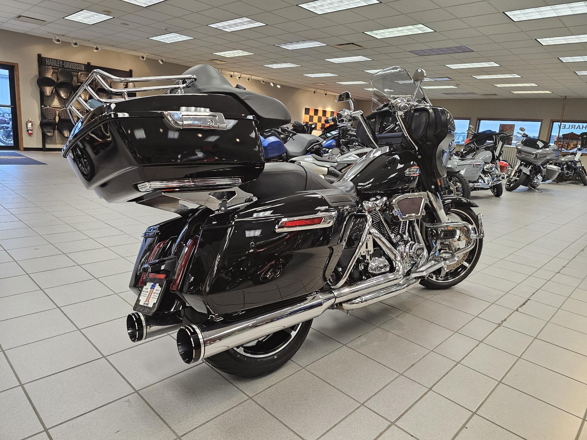 FLHX 2024 Street Glide®, photo 8