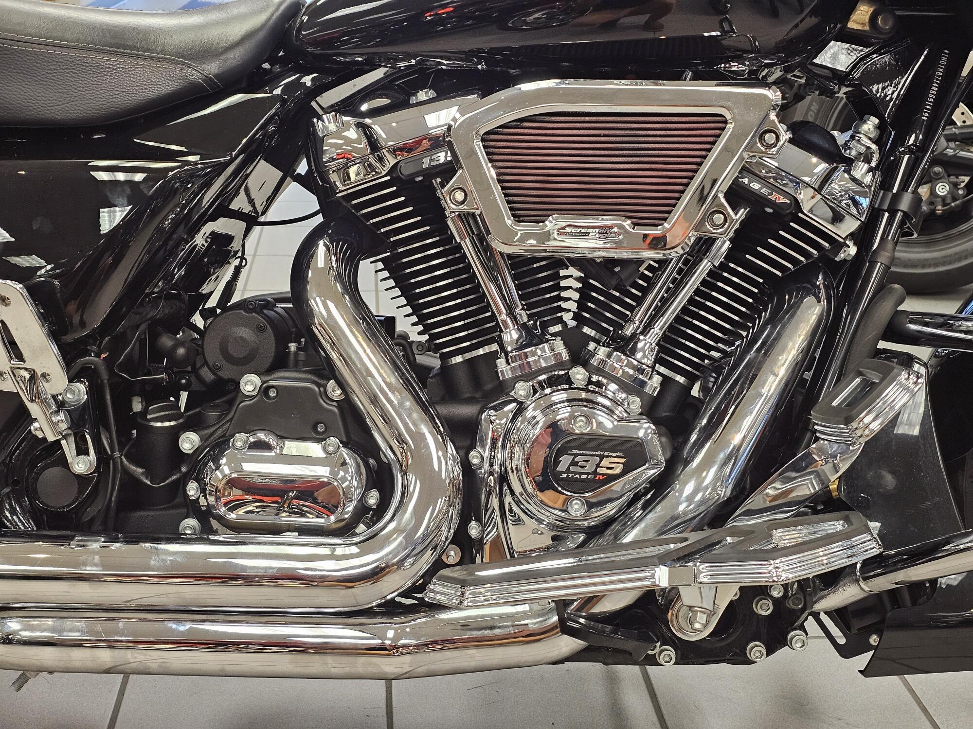 FLHX 2024 Street Glide®, photo 15