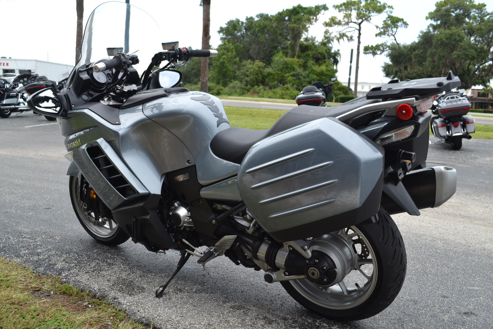 2008 Kawasaki Concours™ 14 Neutron Silver, photo 13