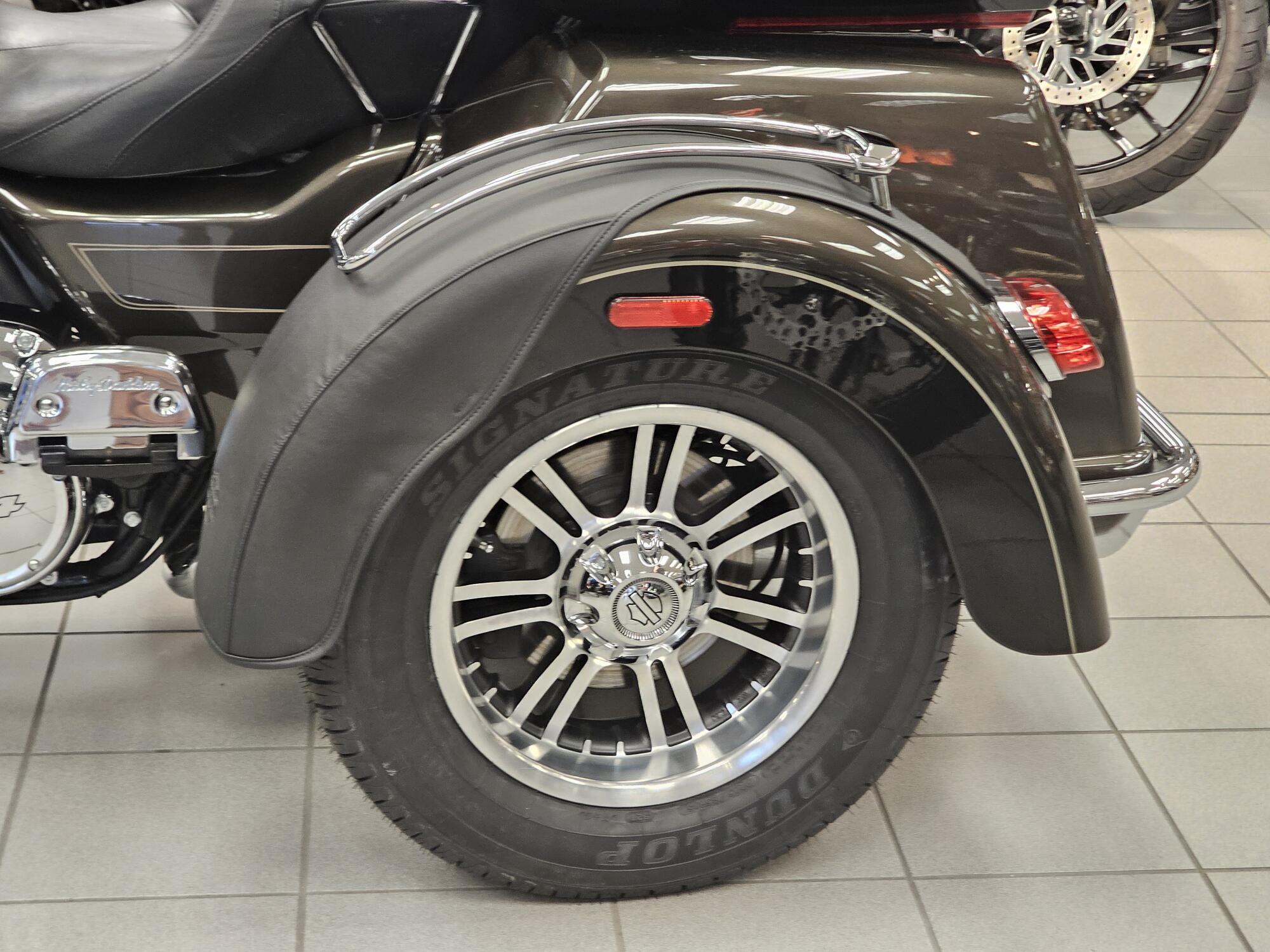 FLHTCUTG 2020 Tri Glide® Ultra, photo 17