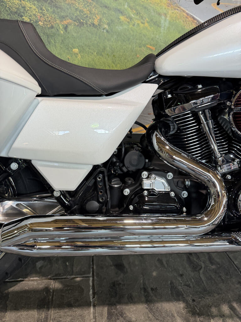 2024 Harley-Davidson® Road Glide®, photo 5