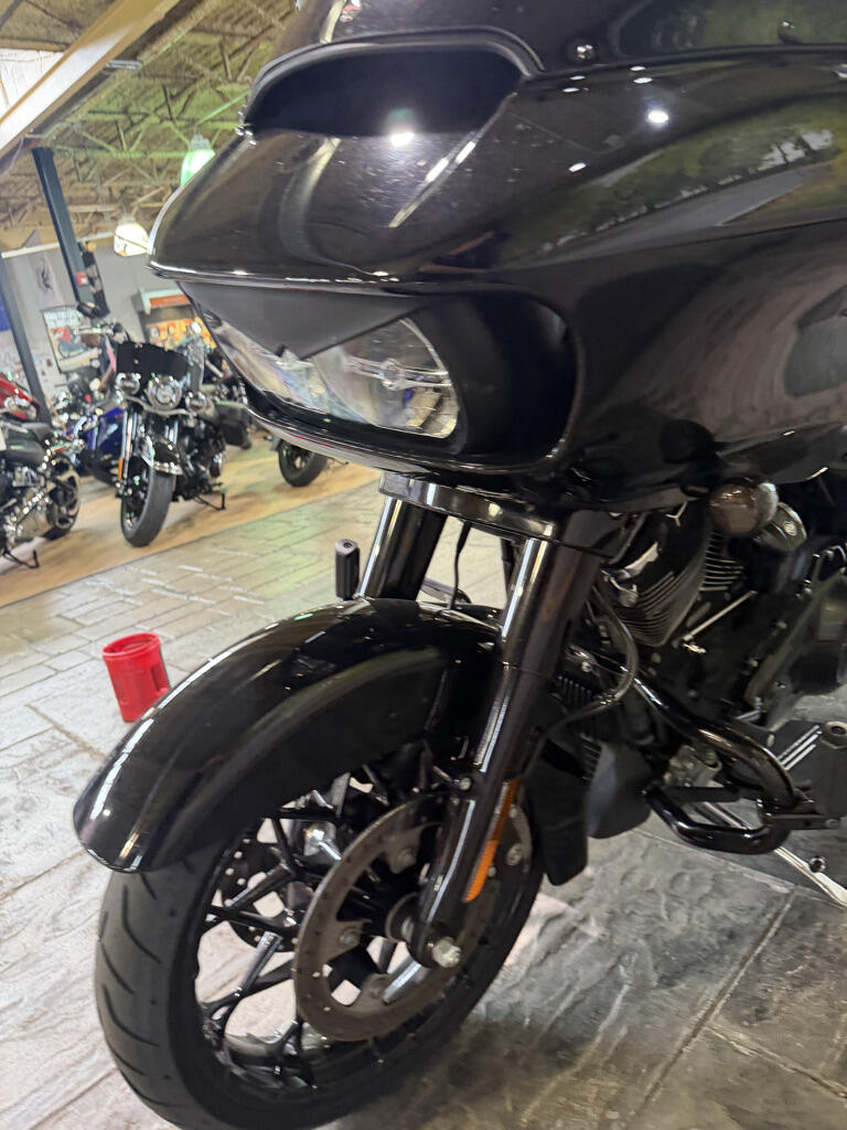 2023 Harley-Davidson® Road Glide® Special, photo 10