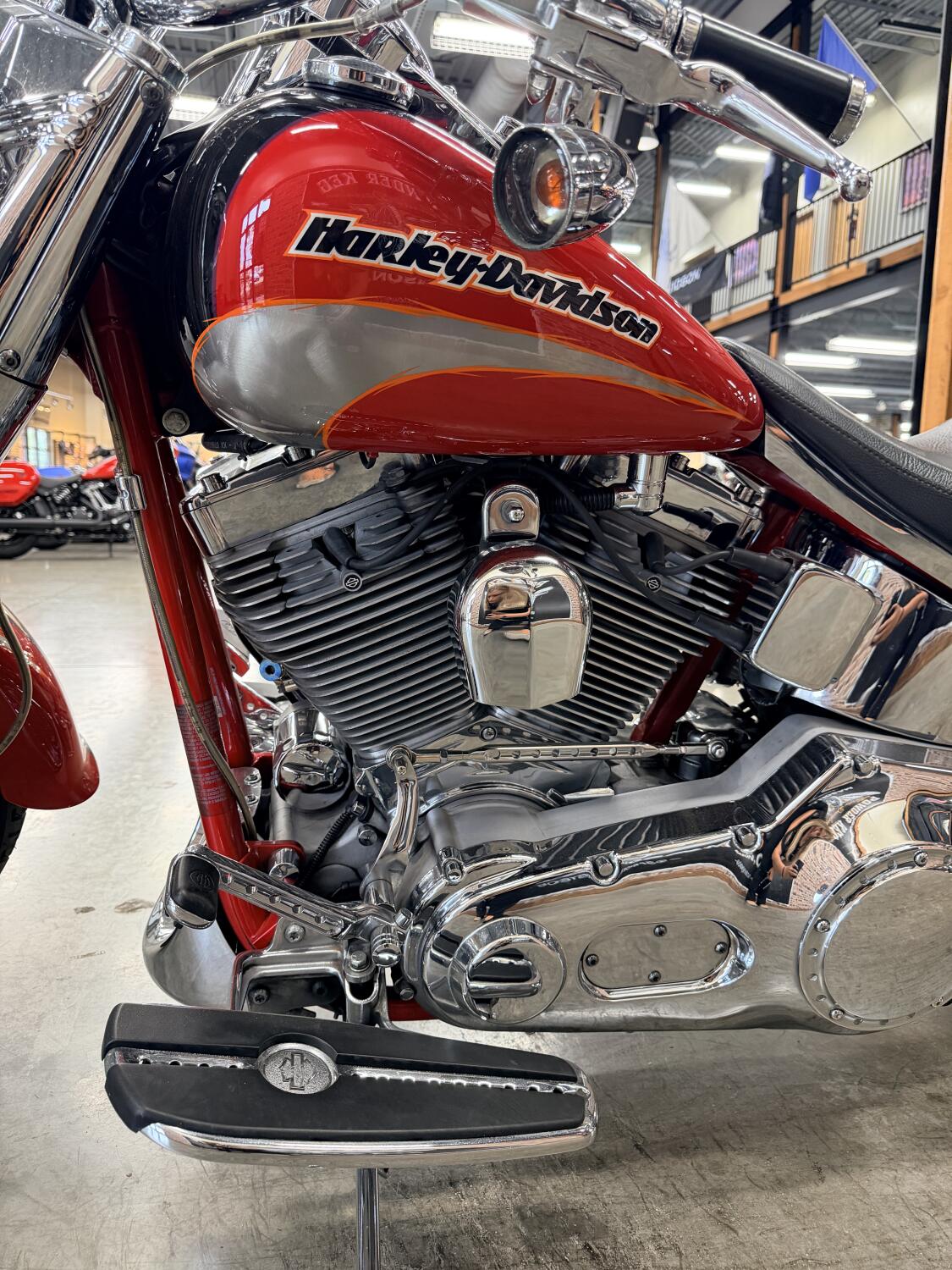 2005 Harley-Davidson® Screamin' Eagle Fat Boy FLSTFSE, photo 12