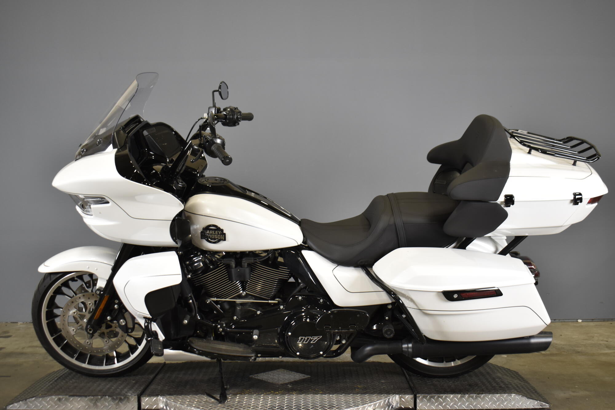 2026 Harley-Davidson® Road Glide Limited FLTRXL, photo 5