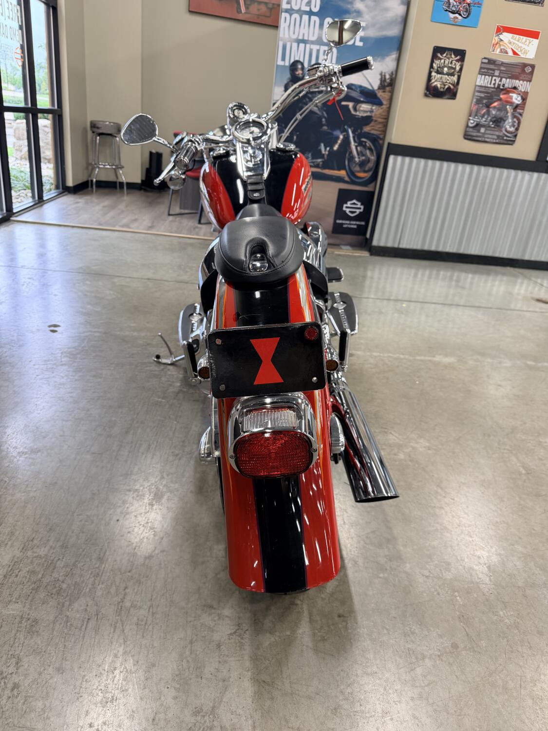 2005 Harley-Davidson® Screamin' Eagle Fat Boy FLSTFSE, photo 9