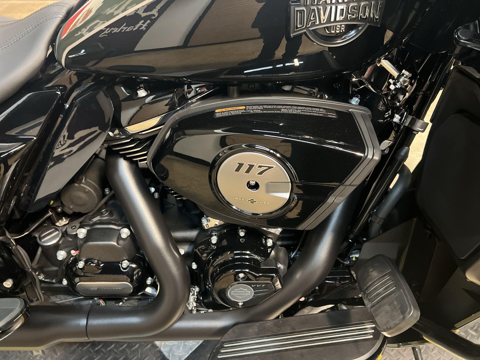 2026 Harley-Davidson® Road Glide Limited FLTRXL, photo 12