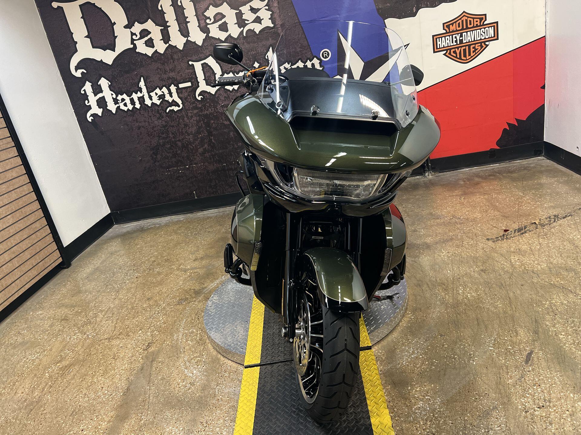2026 Harley-Davidson® Road Glide Limited FLTRXL, photo 5