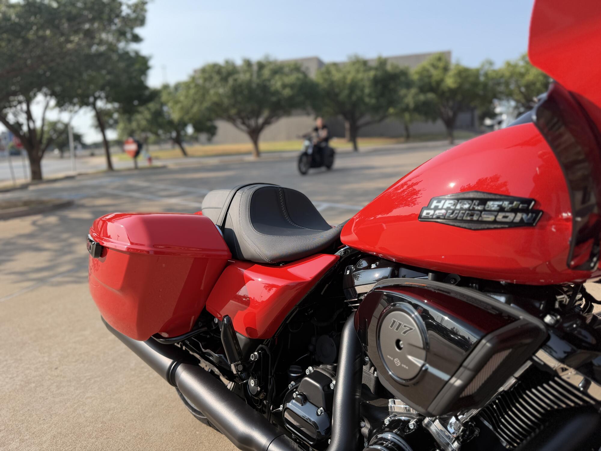 2026 Harley-Davidson® Road Glide® Blood Orange Black Trim, photo 9