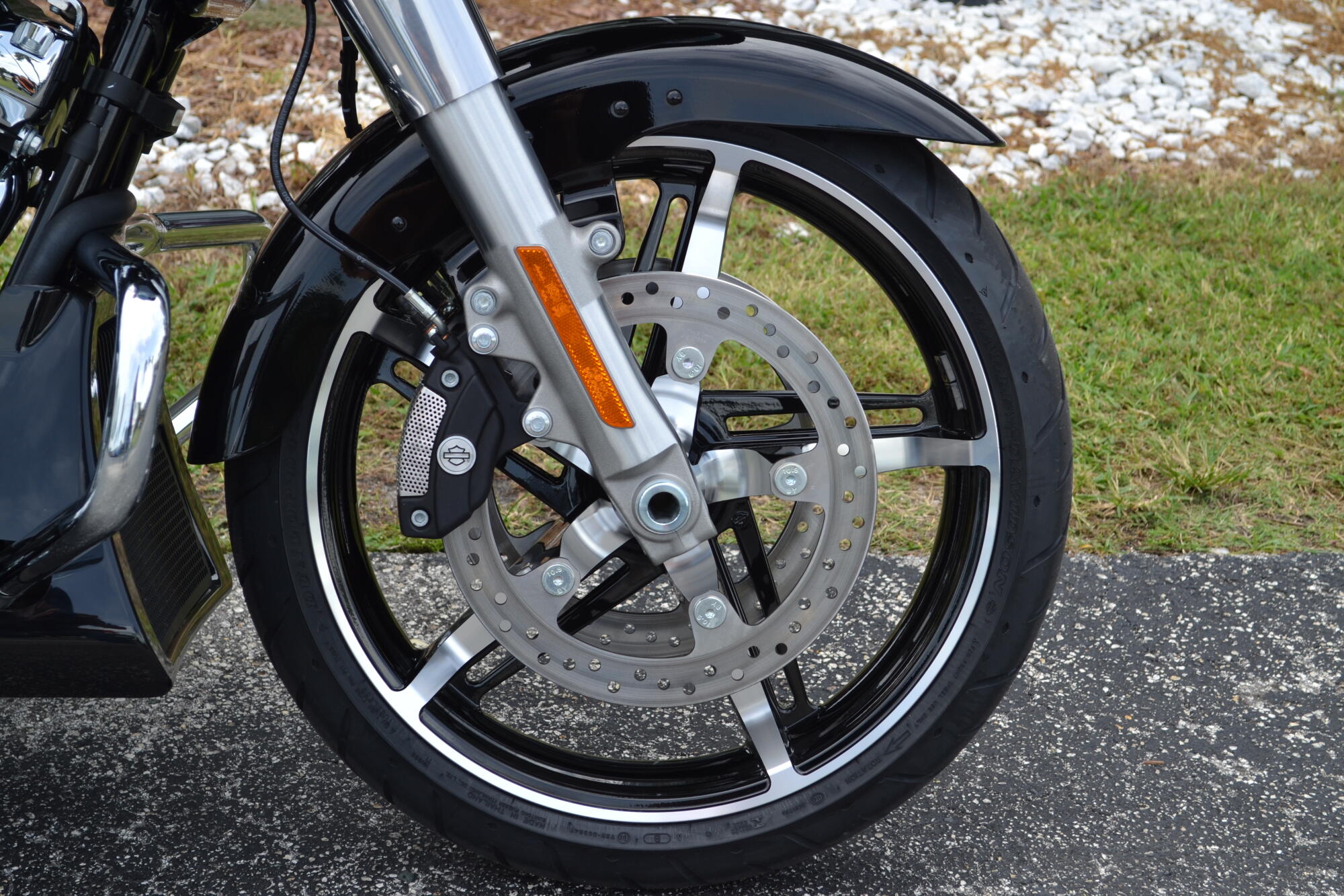2026 Harley-Davidson® Road Glide® - FLTRX, photo 2