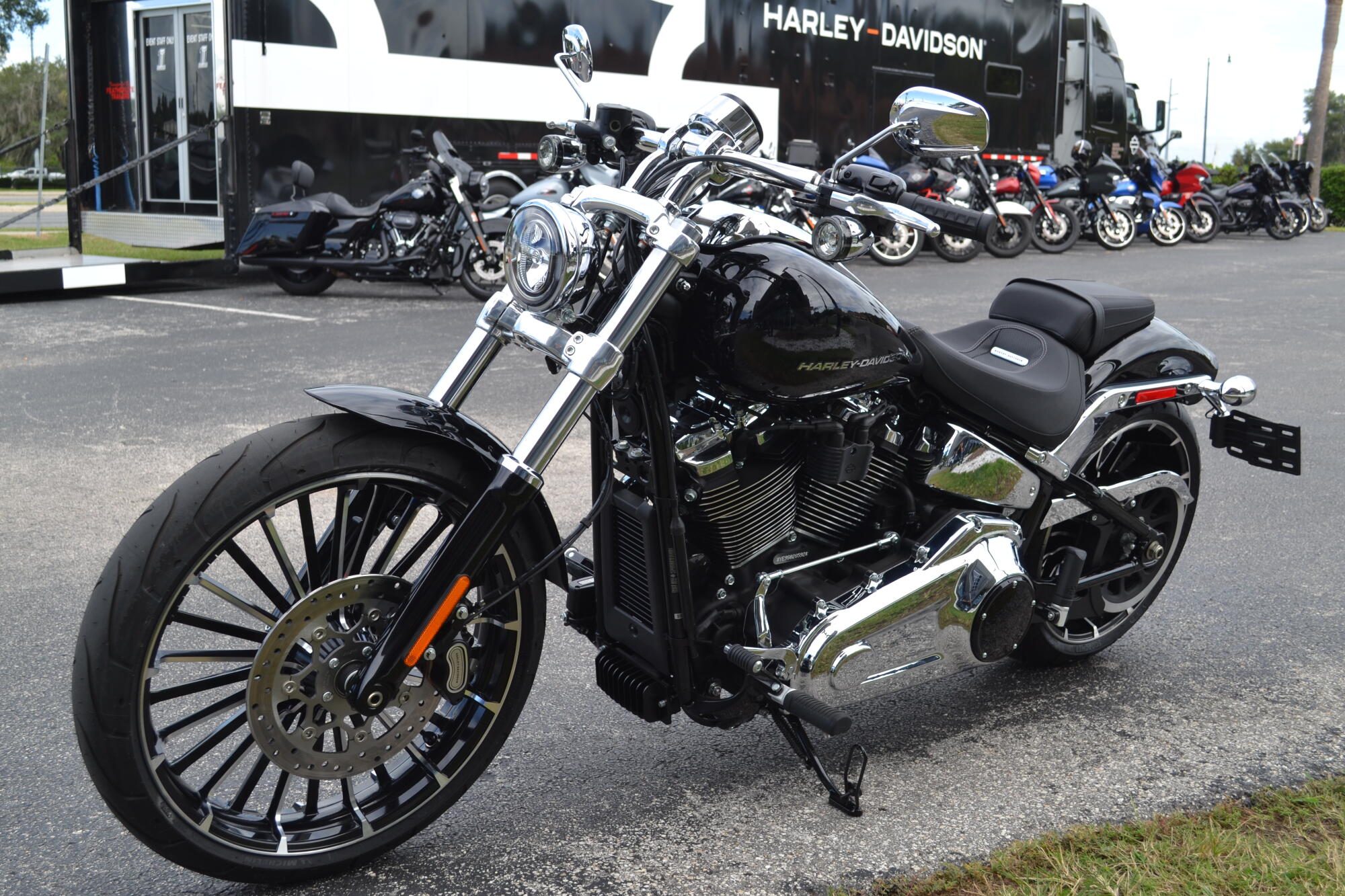 2026 Harley-Davidson® Breakout® - FXBR, photo 20