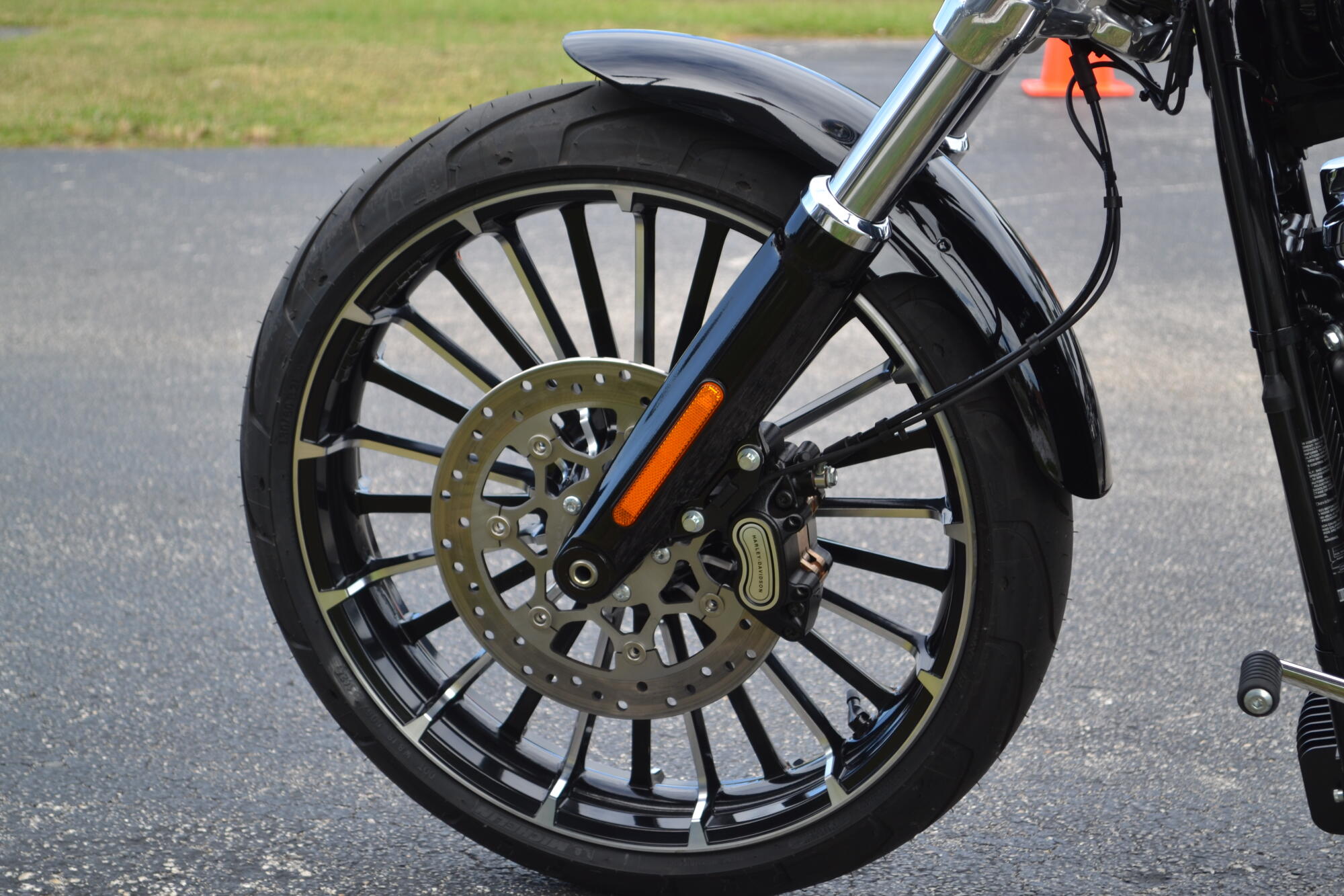 2026 Harley-Davidson® Breakout® - FXBR, photo 19