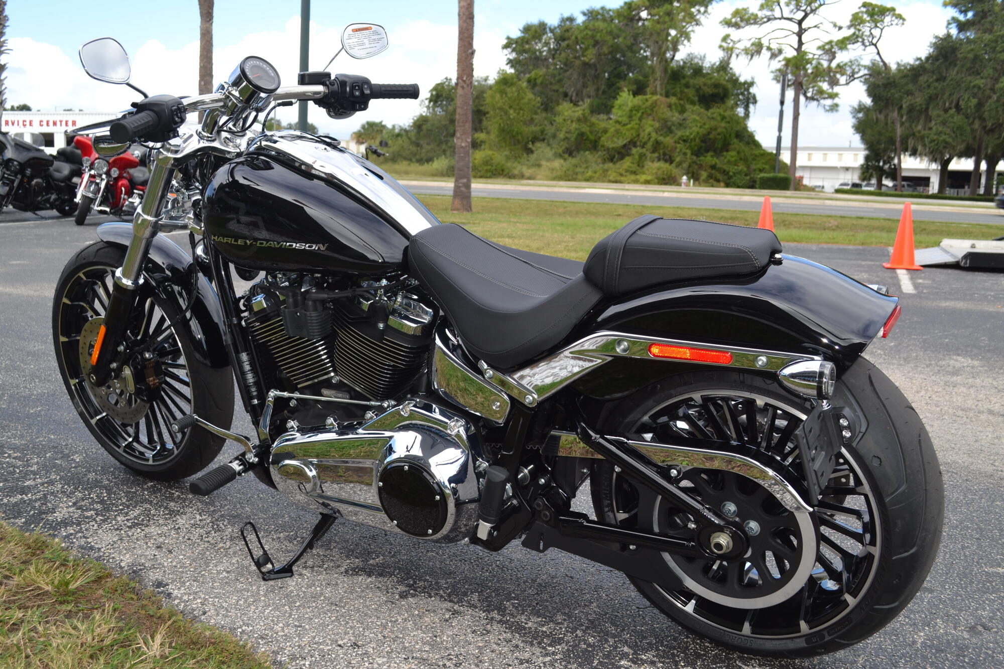 2026 Harley-Davidson® Breakout® - FXBR, photo 14