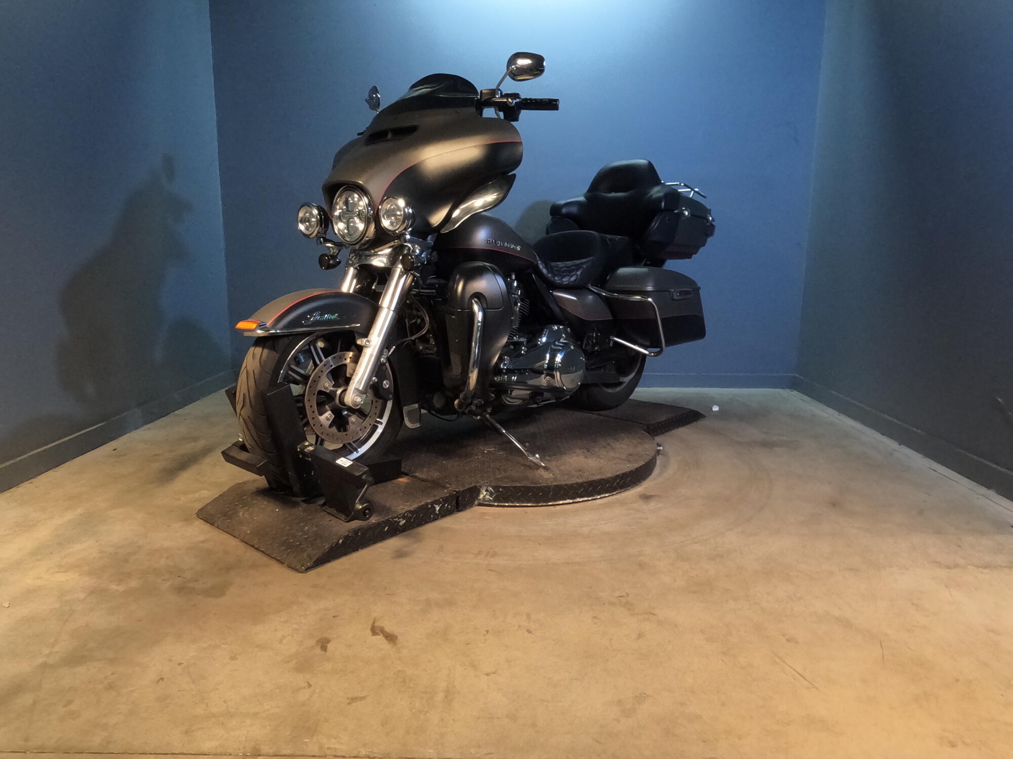 2019 Harley-Davidson® Ultra Limited FLHTK, photo 6