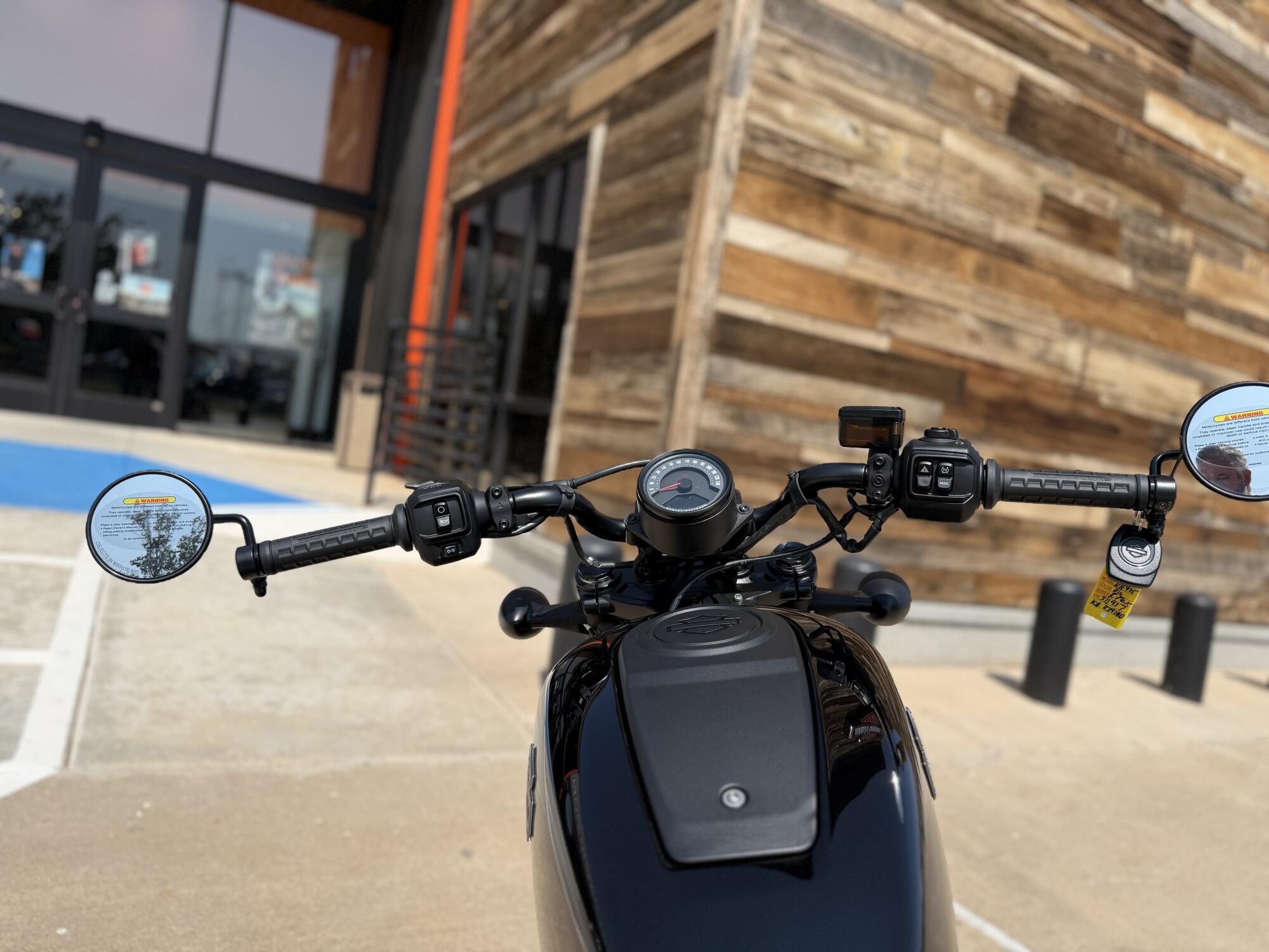2026 Harley-Davidson® Nightster® Vivid Black Black Trim, photo 10