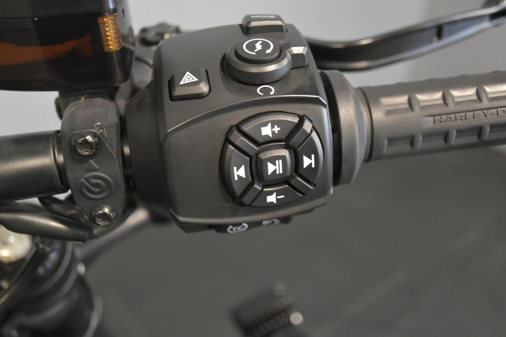 2026 Harley-Davidson® Sportster® S Vivid Black Black Trim, photo 20