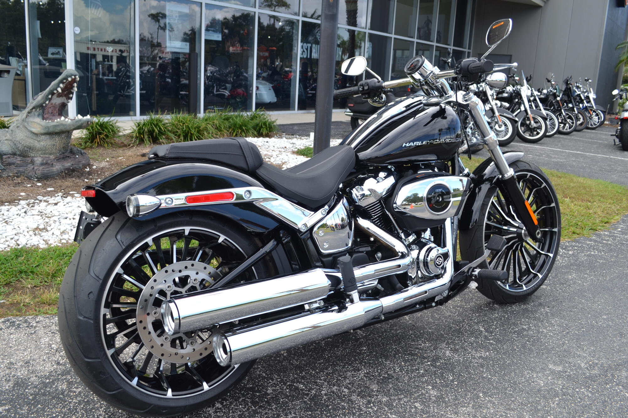 2026 Harley-Davidson® Breakout® - FXBR, photo 7
