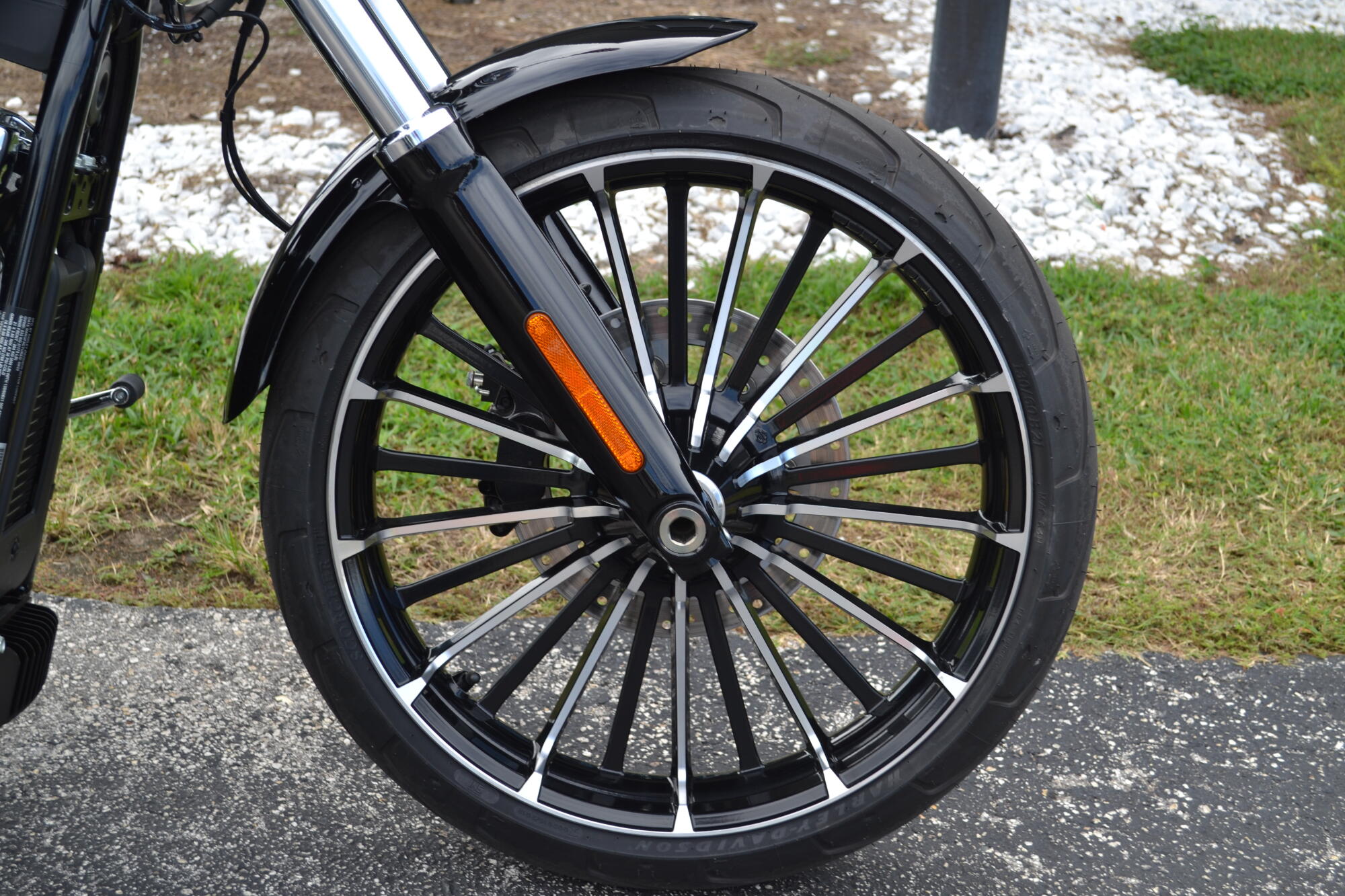 2026 Harley-Davidson® Breakout® - FXBR, photo 2