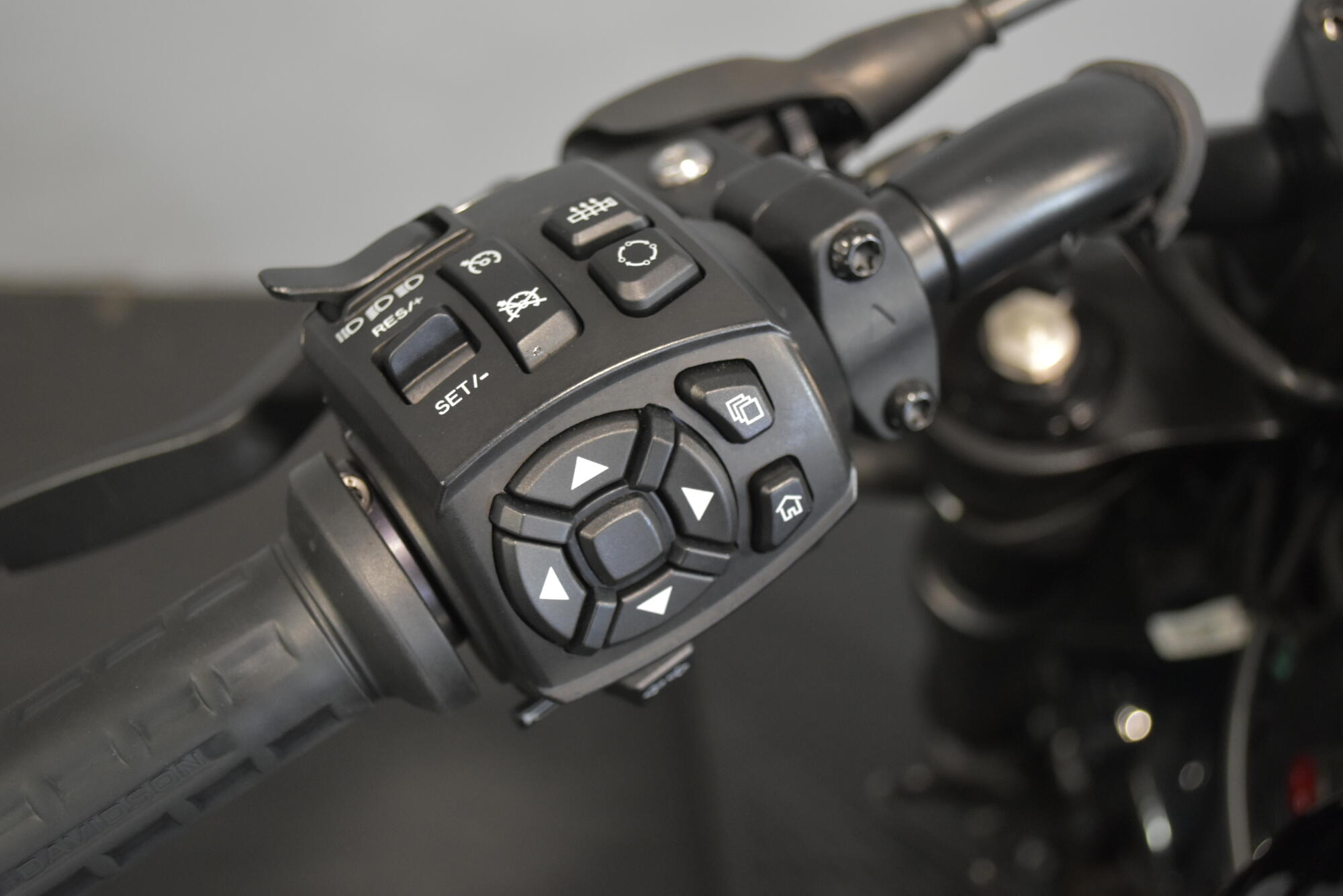 2026 Harley-Davidson® Sportster® S Vivid Black Black Trim, photo 19
