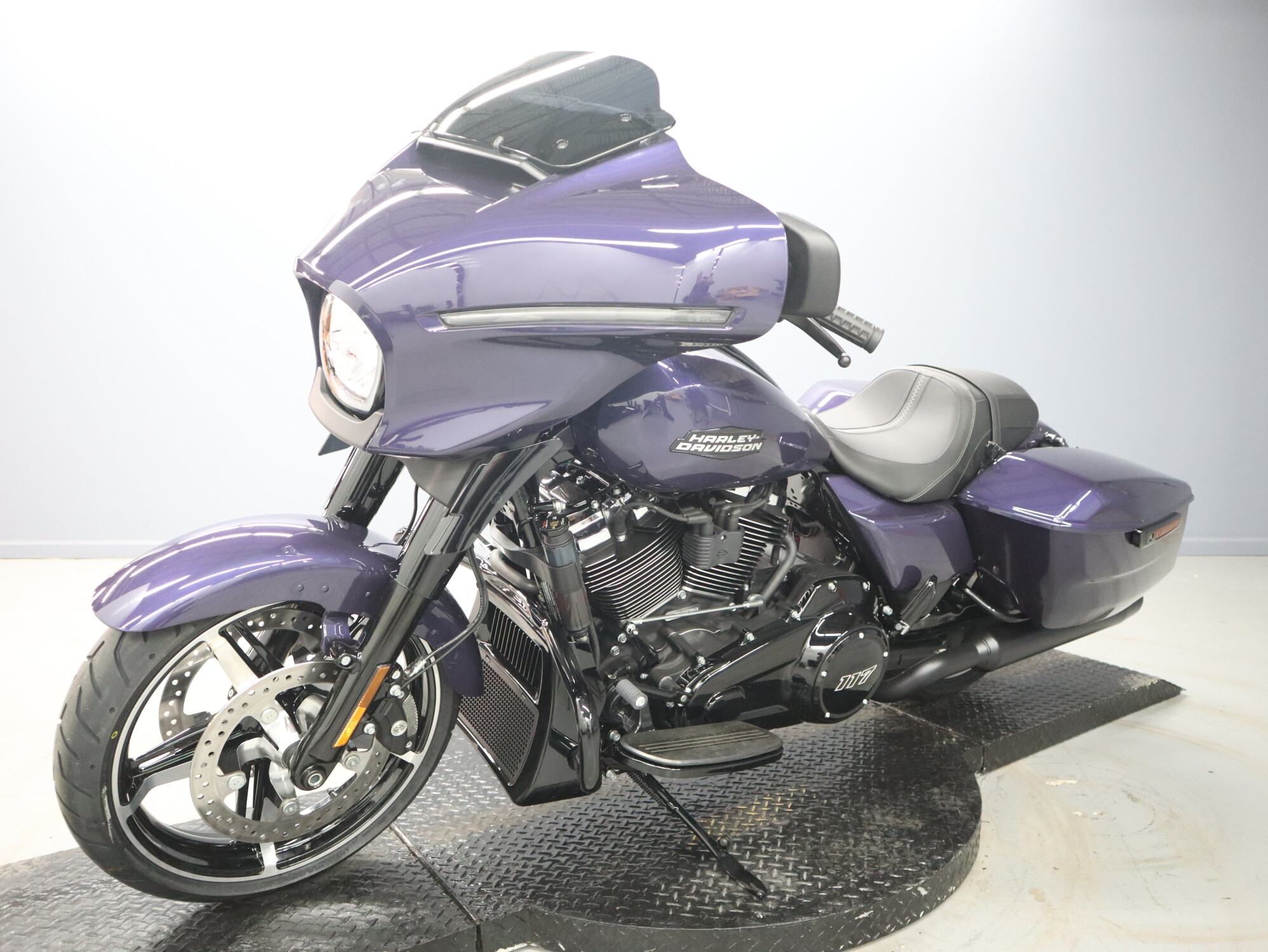 2026 Harley-Davidson® Street Glide® FLHX, photo 4