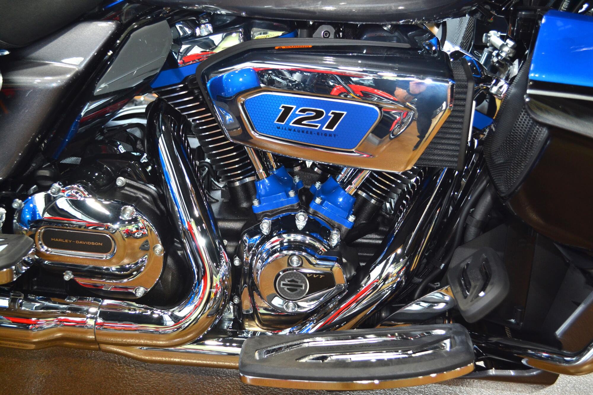 2026 Harley-Davidson® CVO Street Glide 3 Limited Electric Coast - FLHLTSE, photo 4