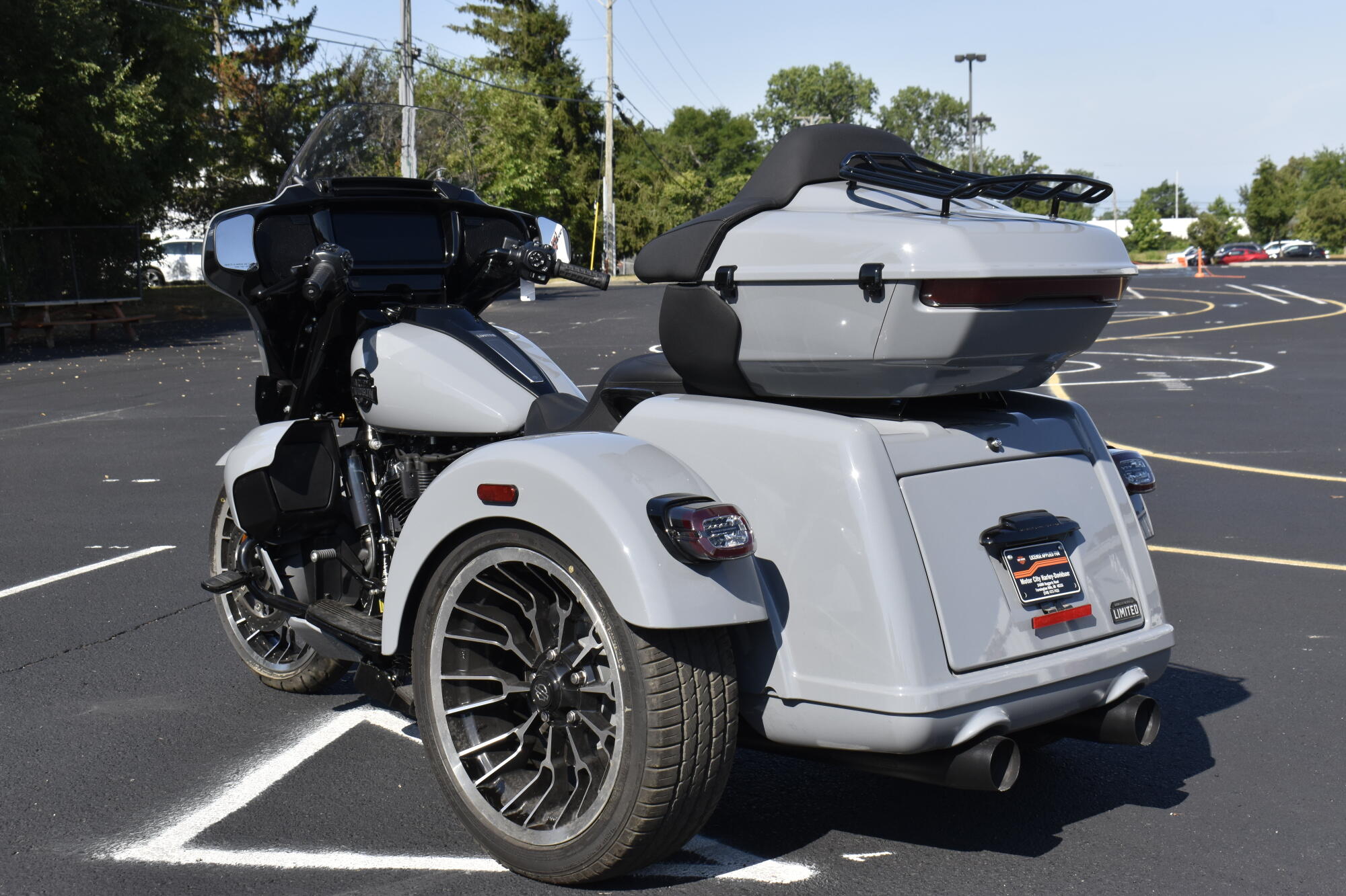 2026 Harley-Davidson® Street Glide 3 Limited FLHLT, photo 6