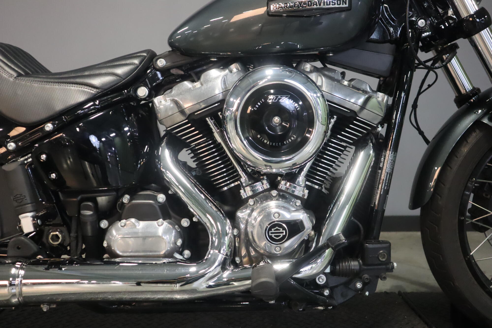 2025 Harley-Davidson® Street Bob® FXBB, photo 12
