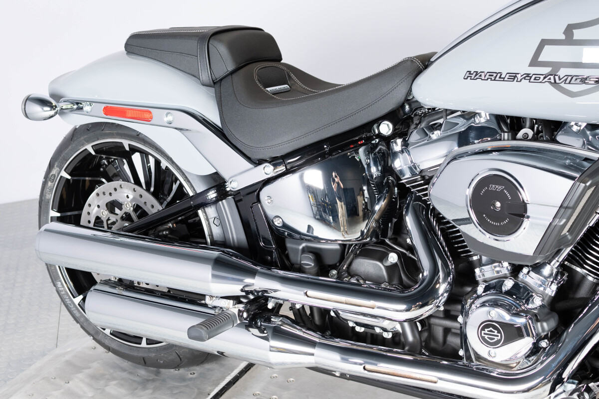 2026 Harley-Davidson® Breakout™ FXBR, photo 8