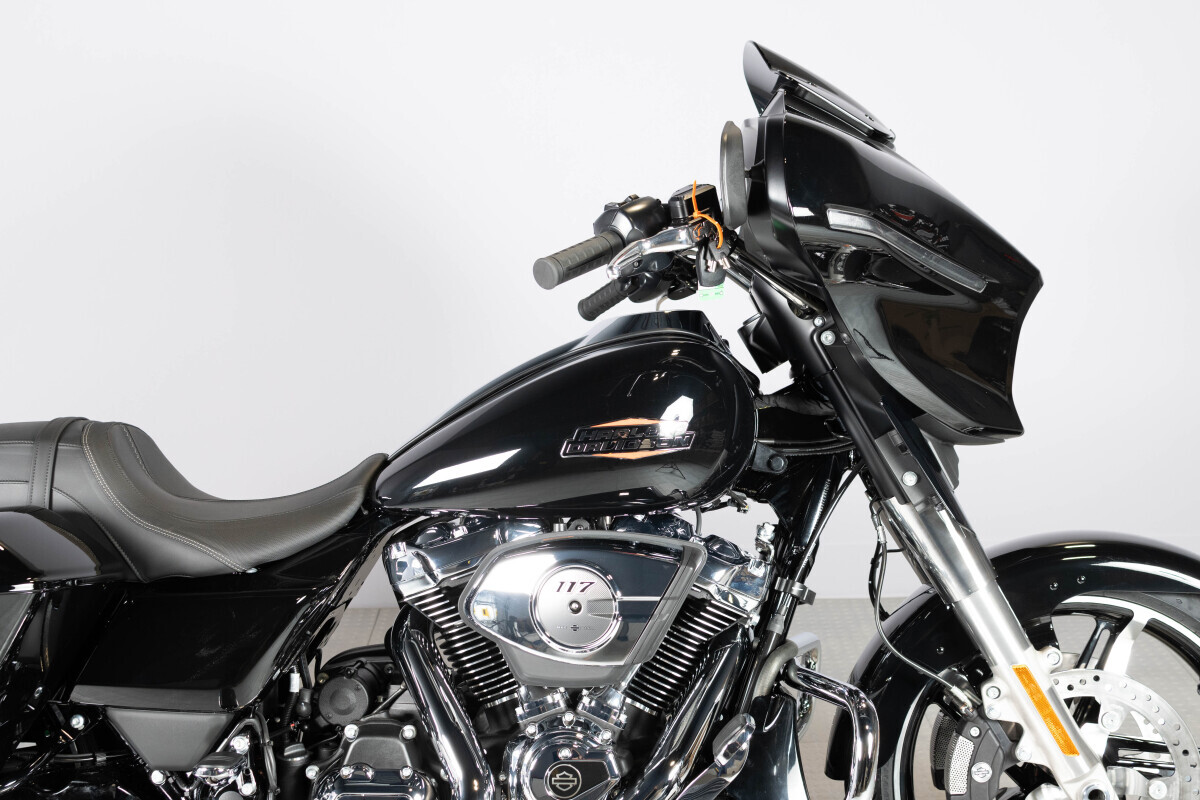 2026 Harley-Davidson® Street Glide® FLHX, photo 14
