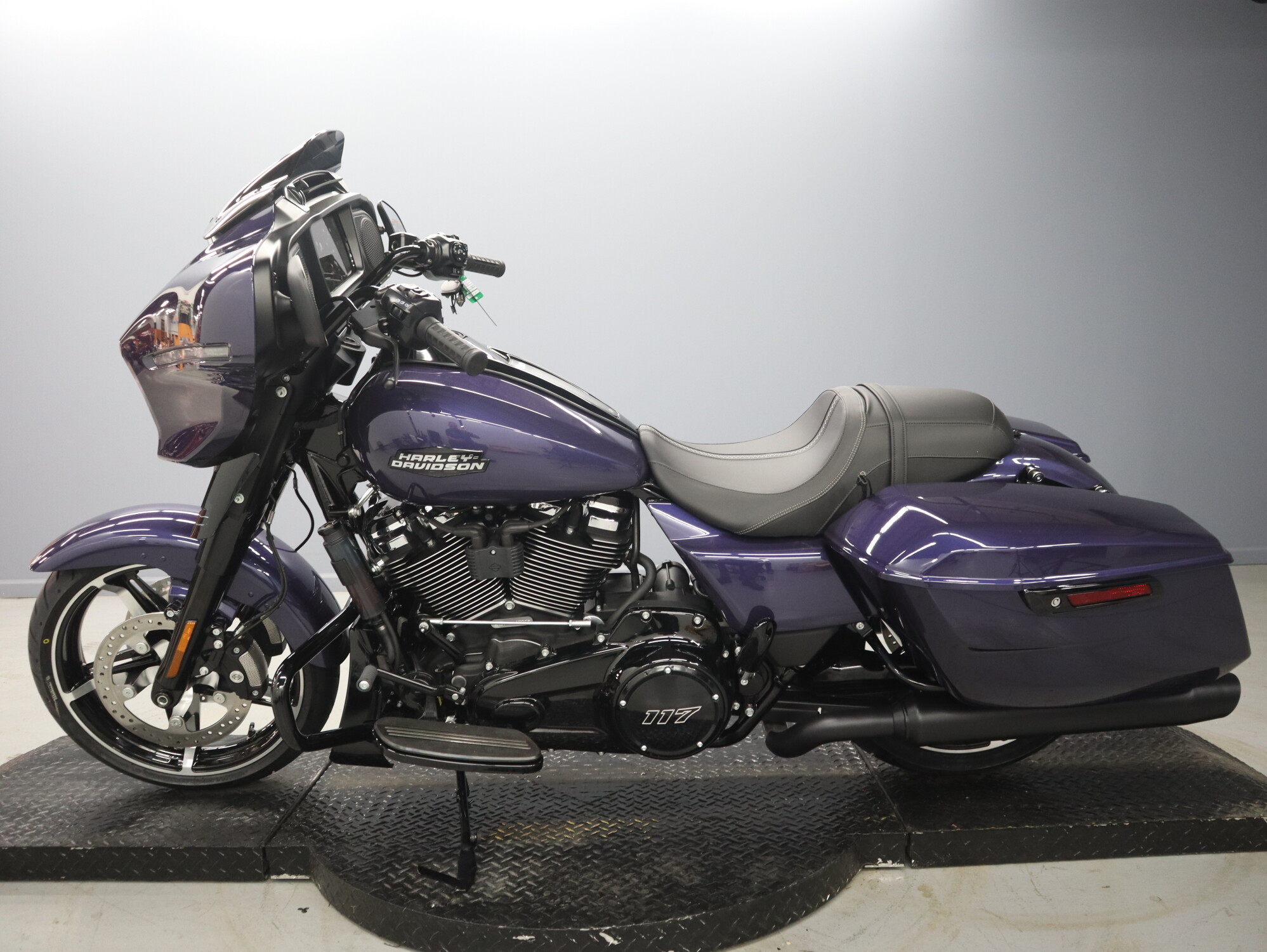 2026 Harley-Davidson® Street Glide® FLHX, photo 5
