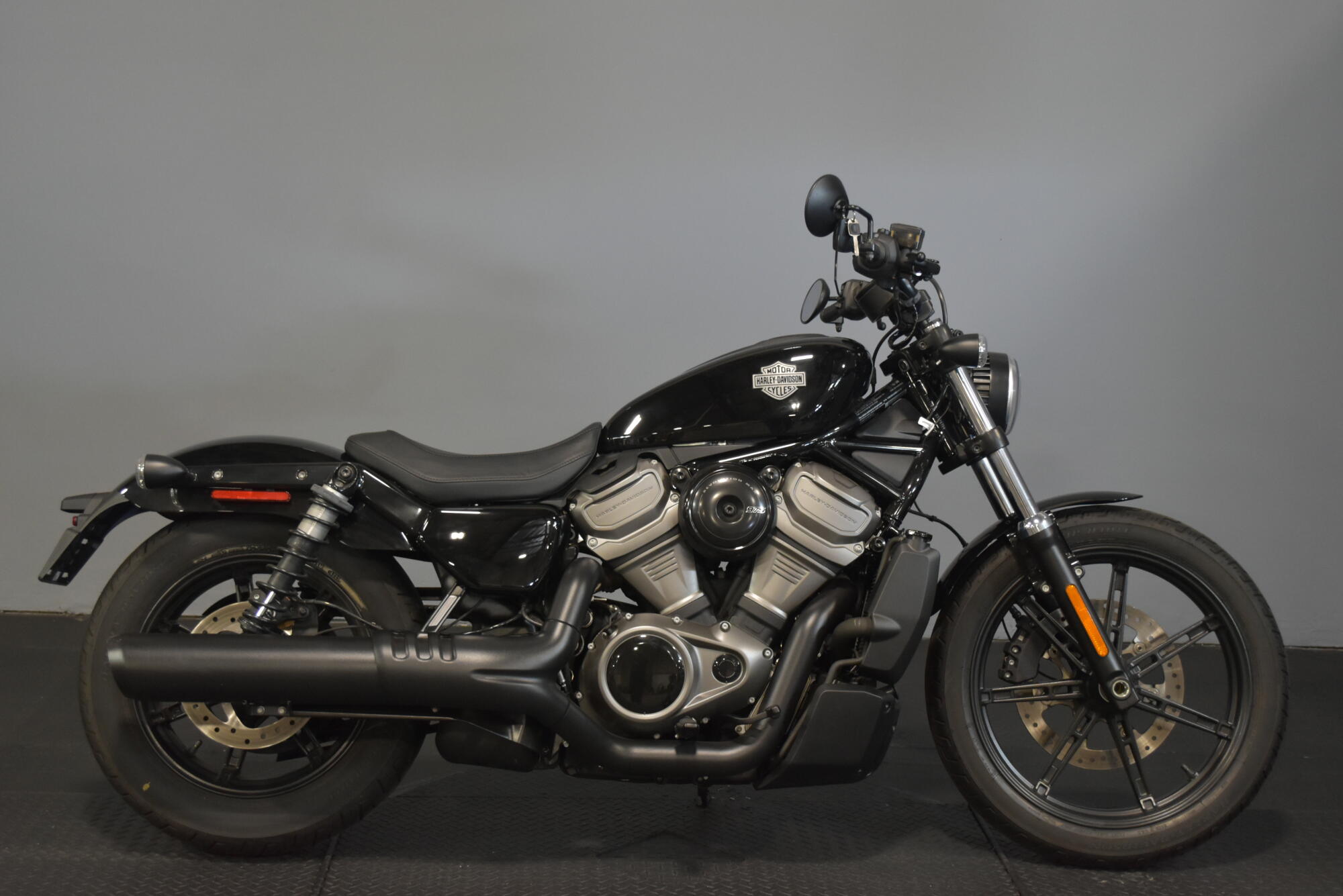 2024 Harley-Davidson® Nightster® Vivid Black | Huntington Beach