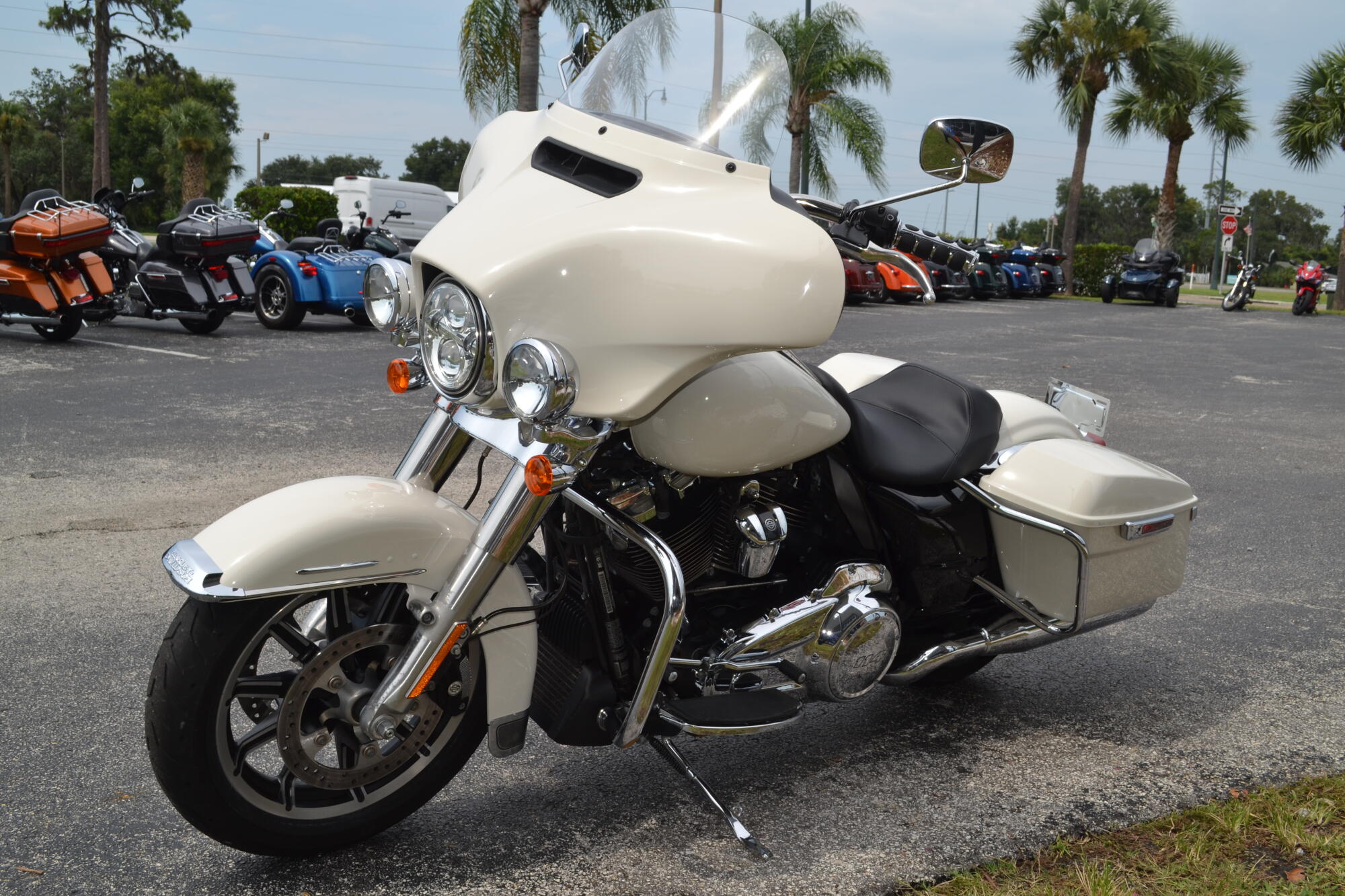 2021 Harley-Davidson® Police Electra Glide® - FLHTP, photo 18
