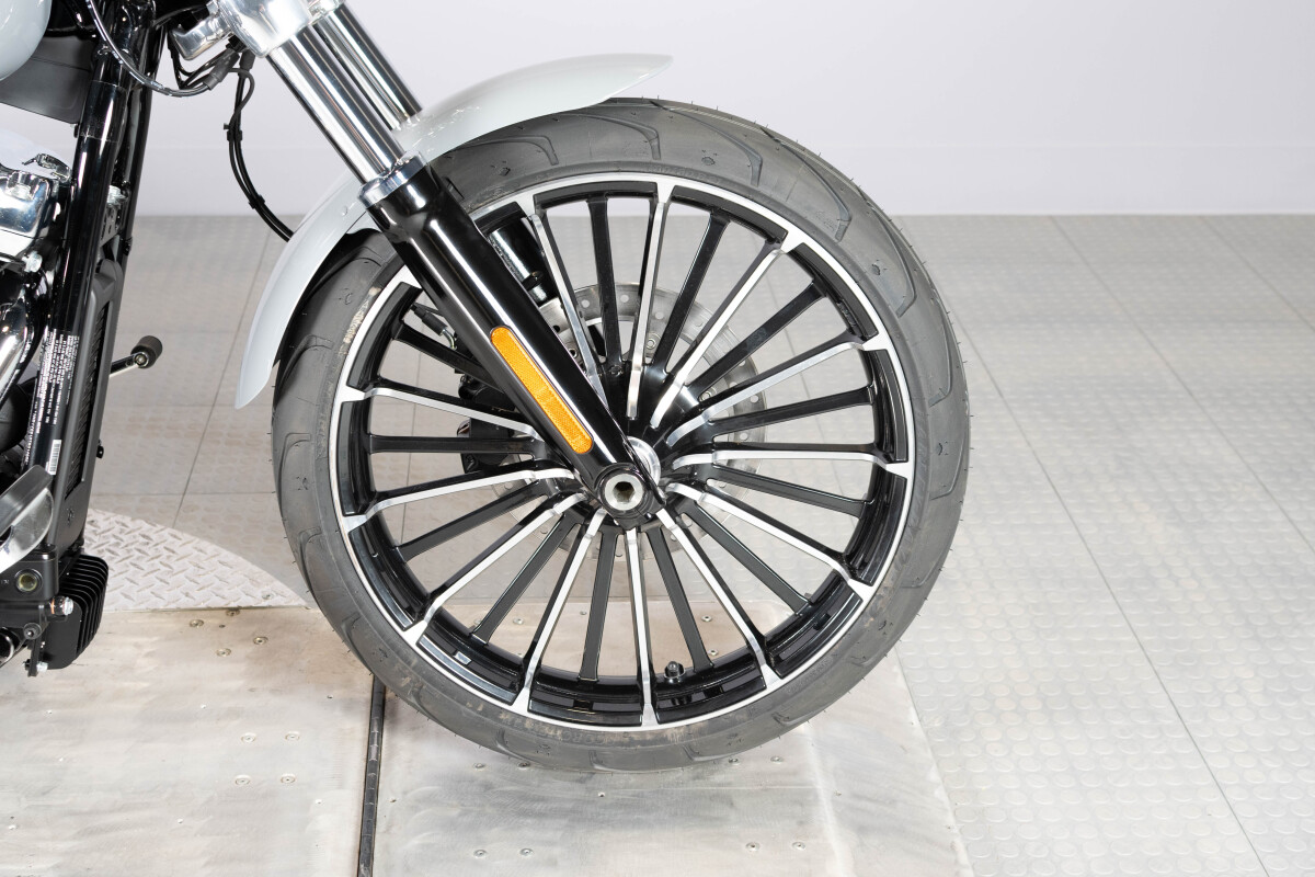 2026 Harley-Davidson® Breakout™ FXBR, photo 4
