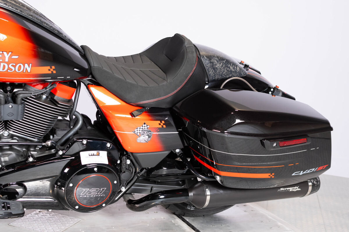 2026 Harley-Davidson® CVO Road Glide ST FLTRXSTSE, photo 19