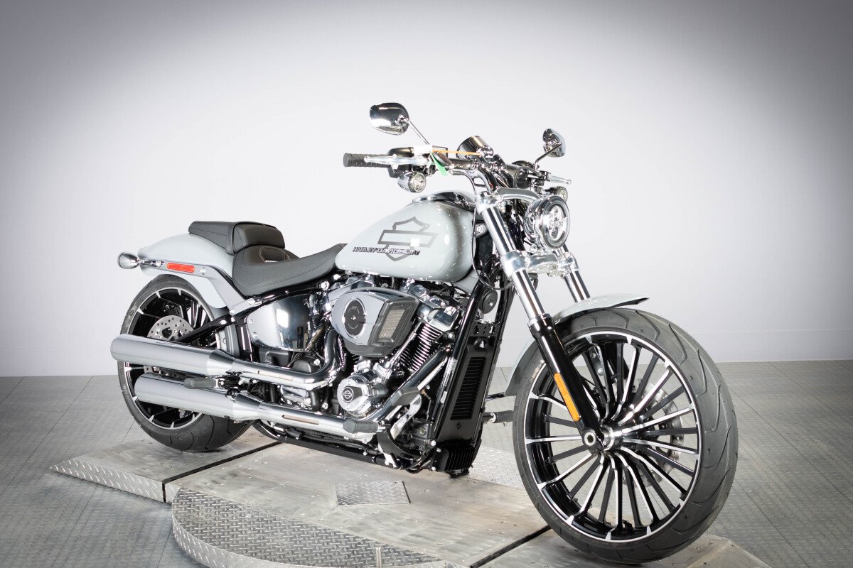 2026 Harley-Davidson® Breakout™ FXBR, photo 9