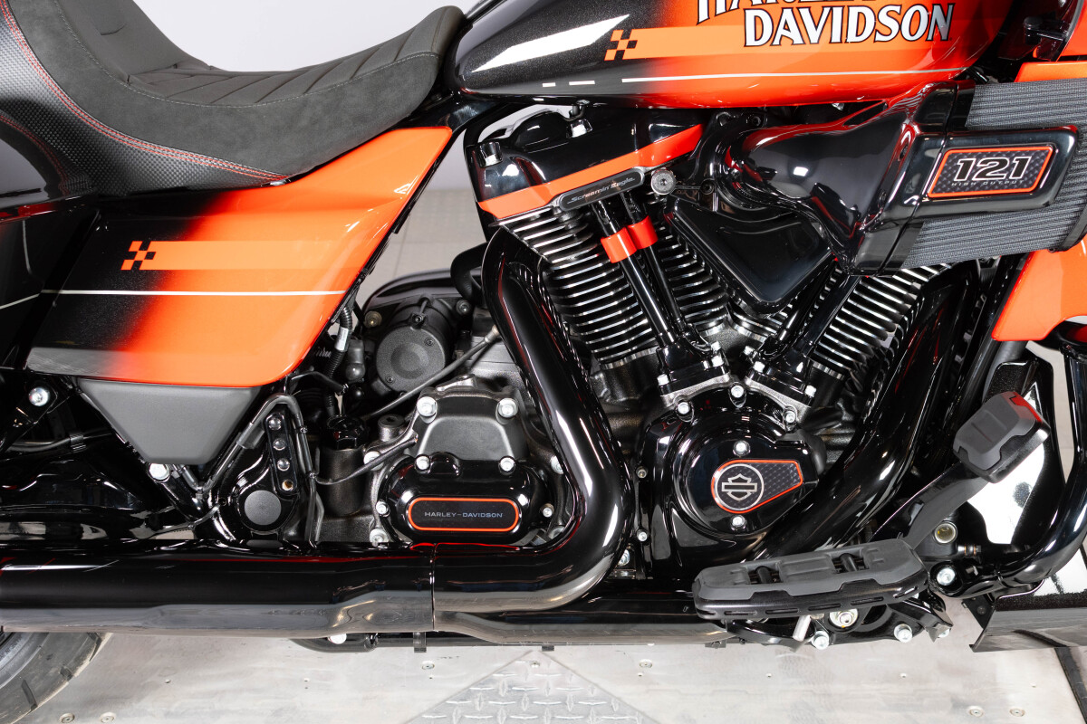 2026 Harley-Davidson® CVO Road Glide ST FLTRXSTSE, photo 12