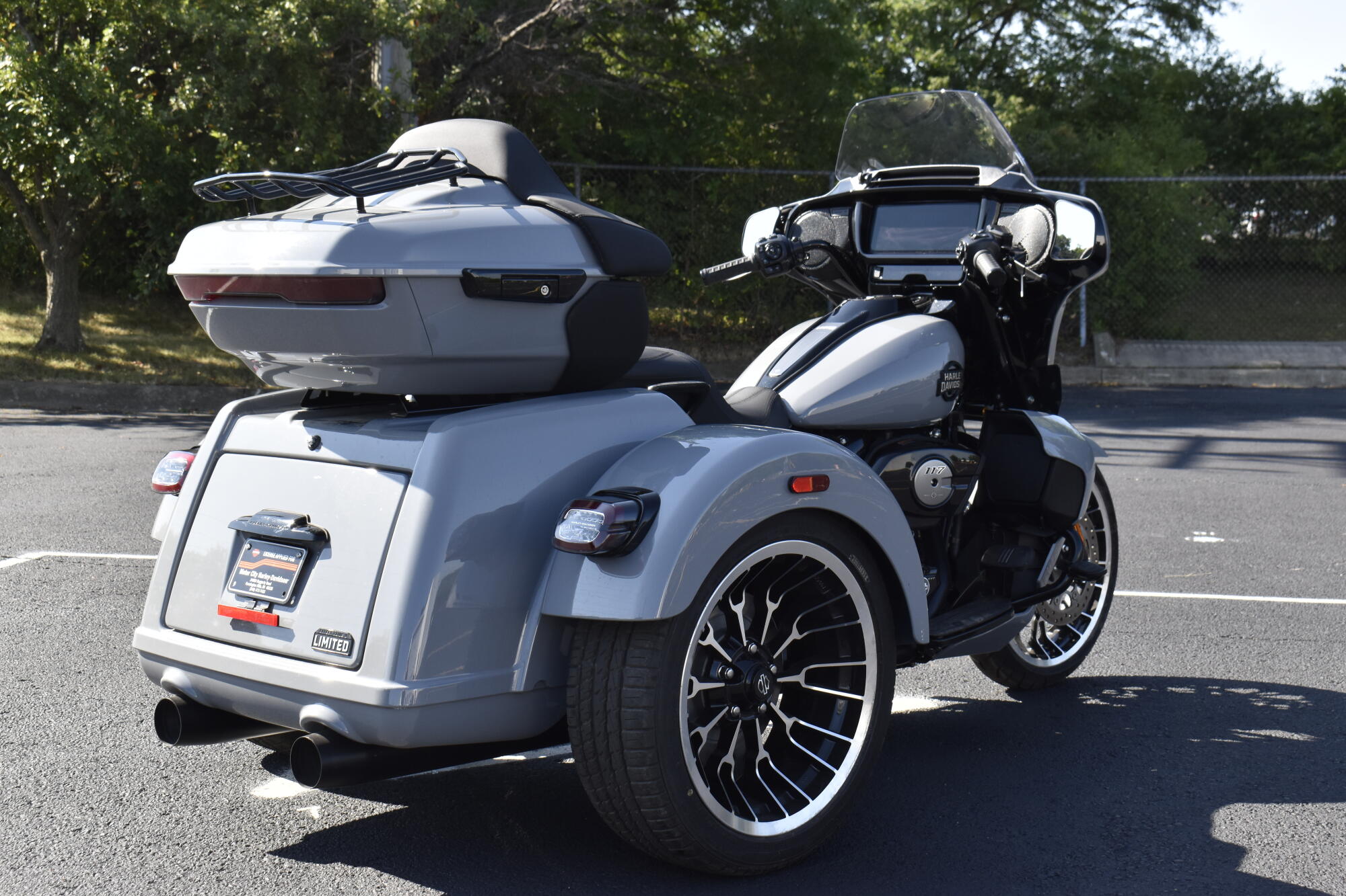 2026 Harley-Davidson® Street Glide 3 Limited FLHLT, photo 9