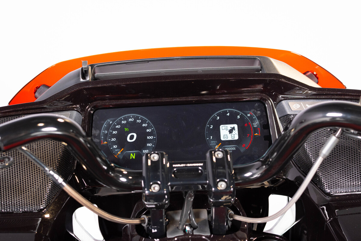 2026 Harley-Davidson® CVO Road Glide ST FLTRXSTSE, photo 10