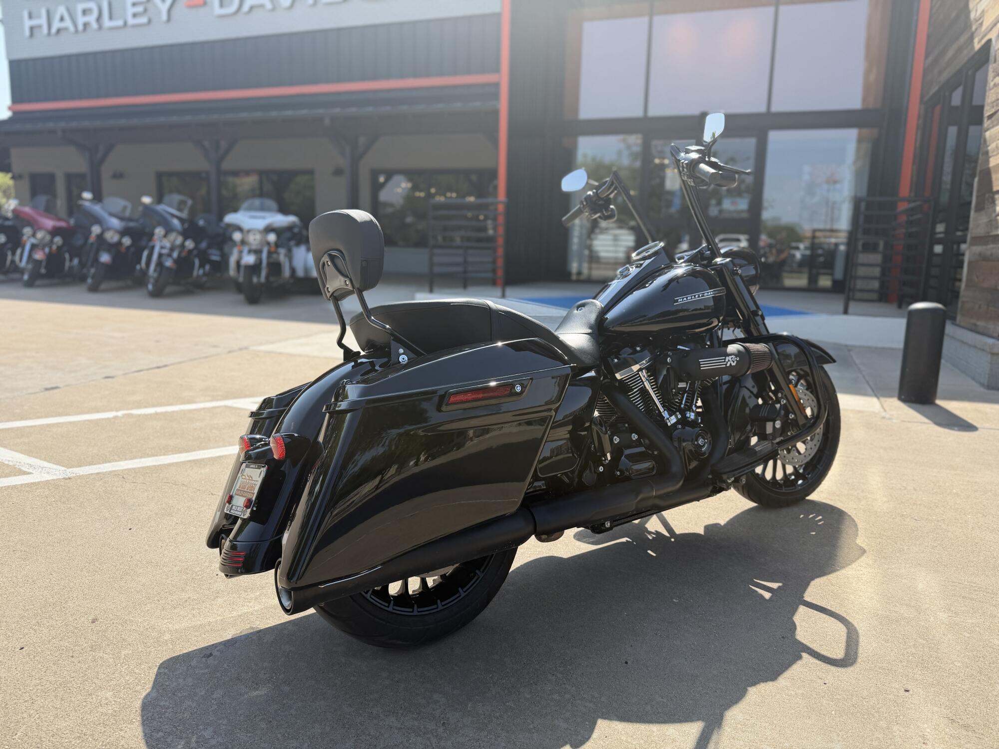 2018 Harley-Davidson® Road King® Special Vivid Black, photo 8