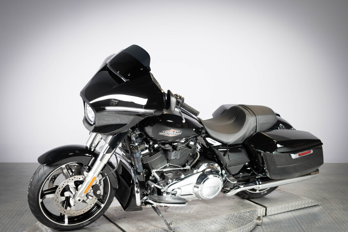 2026 Harley-Davidson® Street Glide® FLHX, photo 5