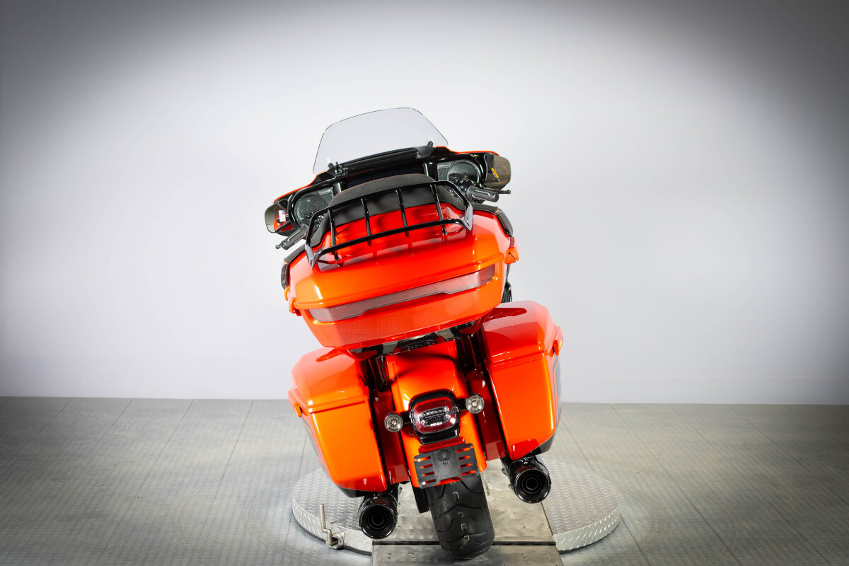 2026 Harley-Davidson® CVO Street Glide Limited FLHXLSE, photo 24