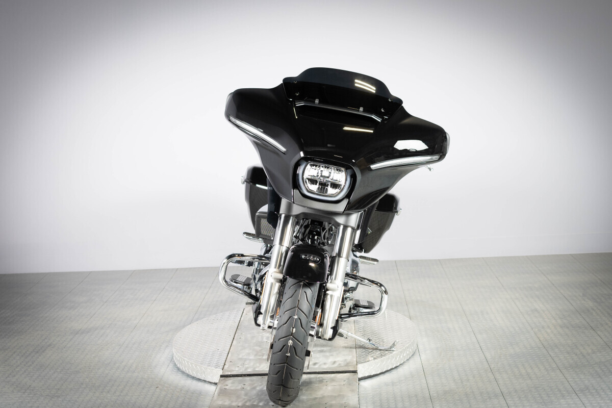 2026 Harley-Davidson® Street Glide® FLHX, photo 3